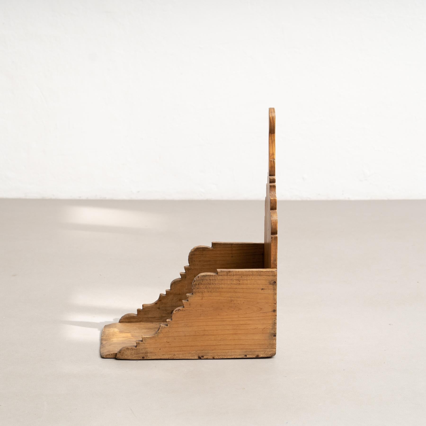 Rustikale skulpturale Holzbroom-Schubladenschale aus dem frühen 20. Jahrhundert im Zustand „Gut“ im Angebot in Barcelona, ES