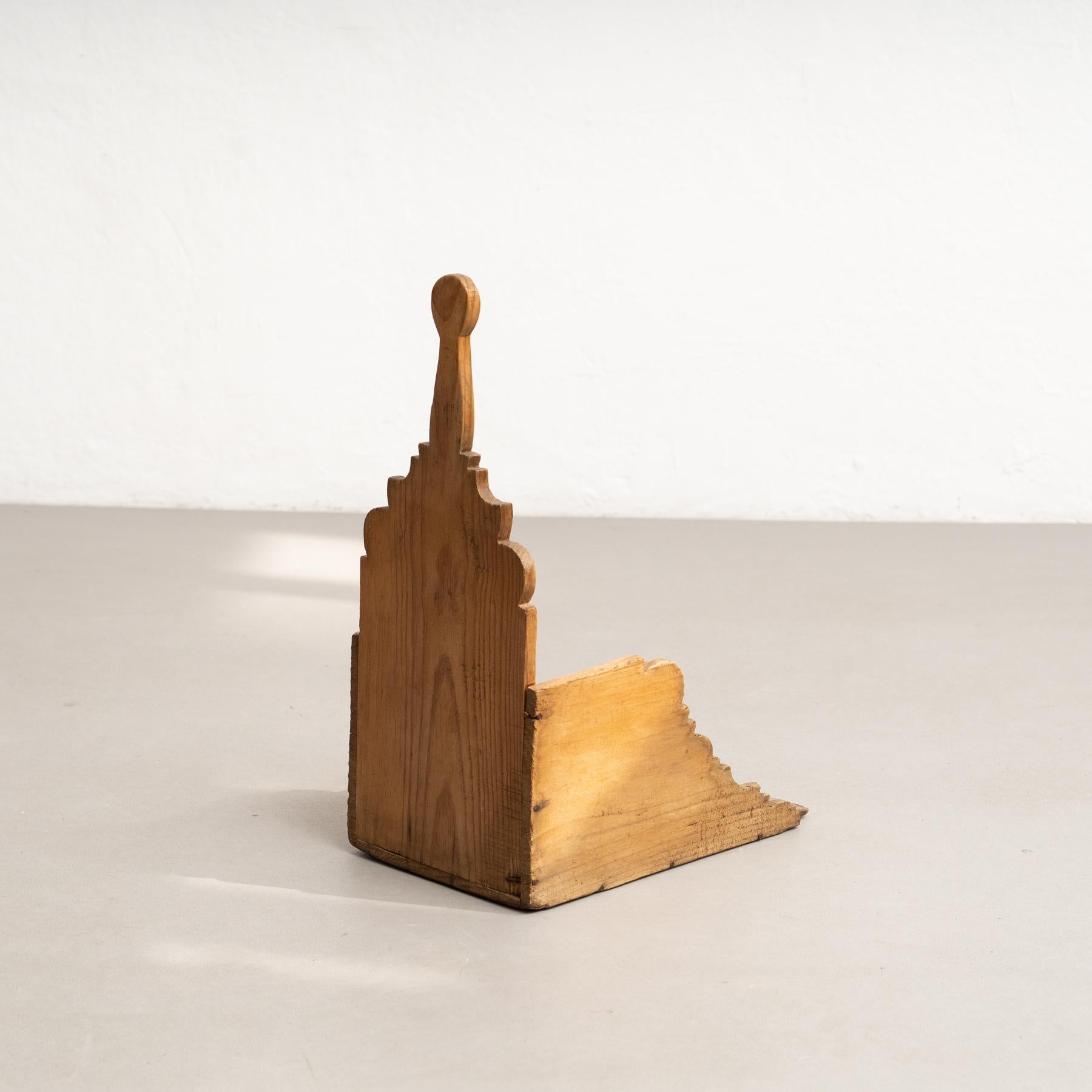 Rustikale skulpturale Holzbroom-Schubladenschale aus dem frühen 20. Jahrhundert im Angebot 3