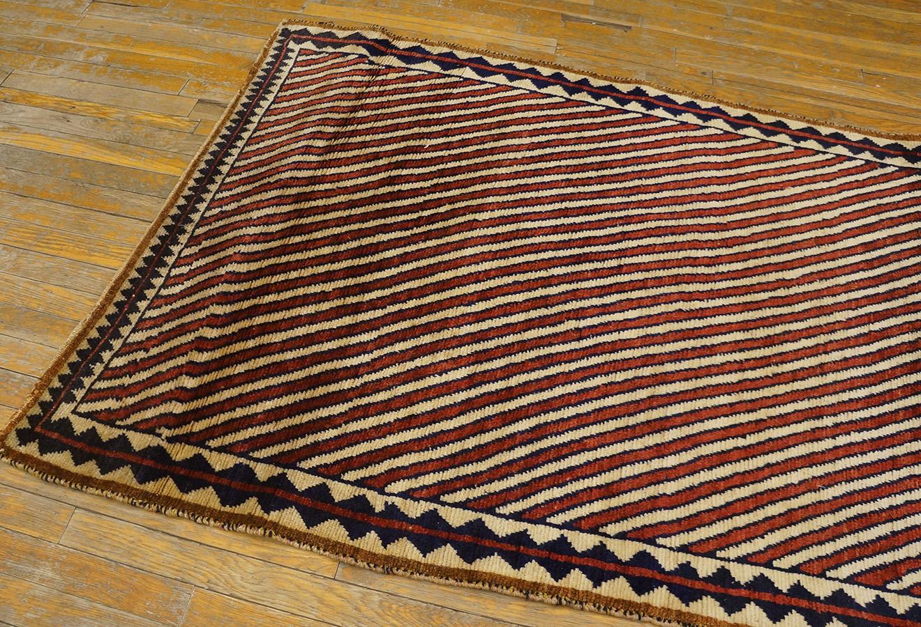 S. Persischer Gabbeh-Teppich des frühen 20. Jahrhunderts ( 3'8