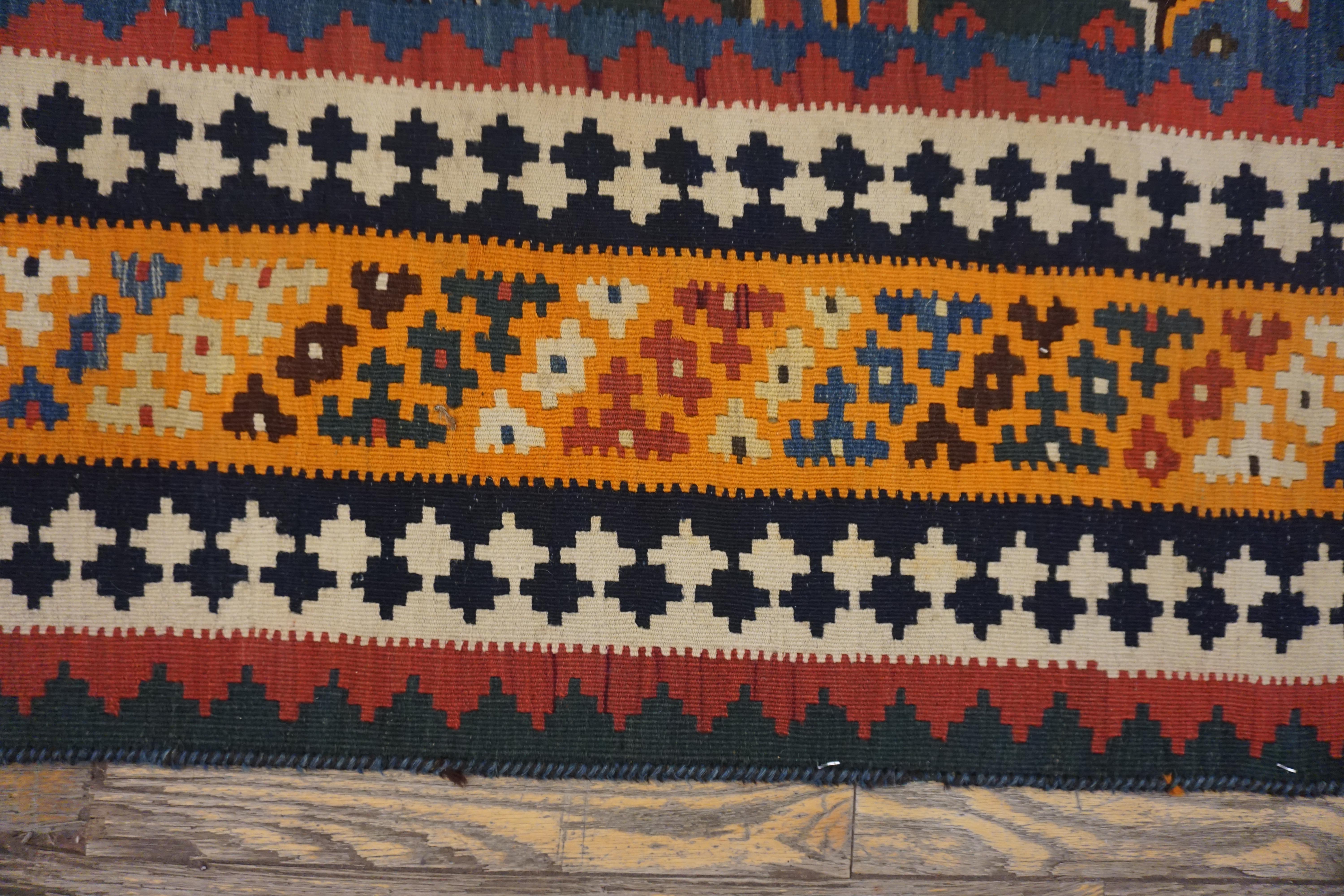 Ghashgaie persiano a trama piatta dell'inizio del XX secolo ( 6' x 10' - 183 x 205 ) in vendita 1