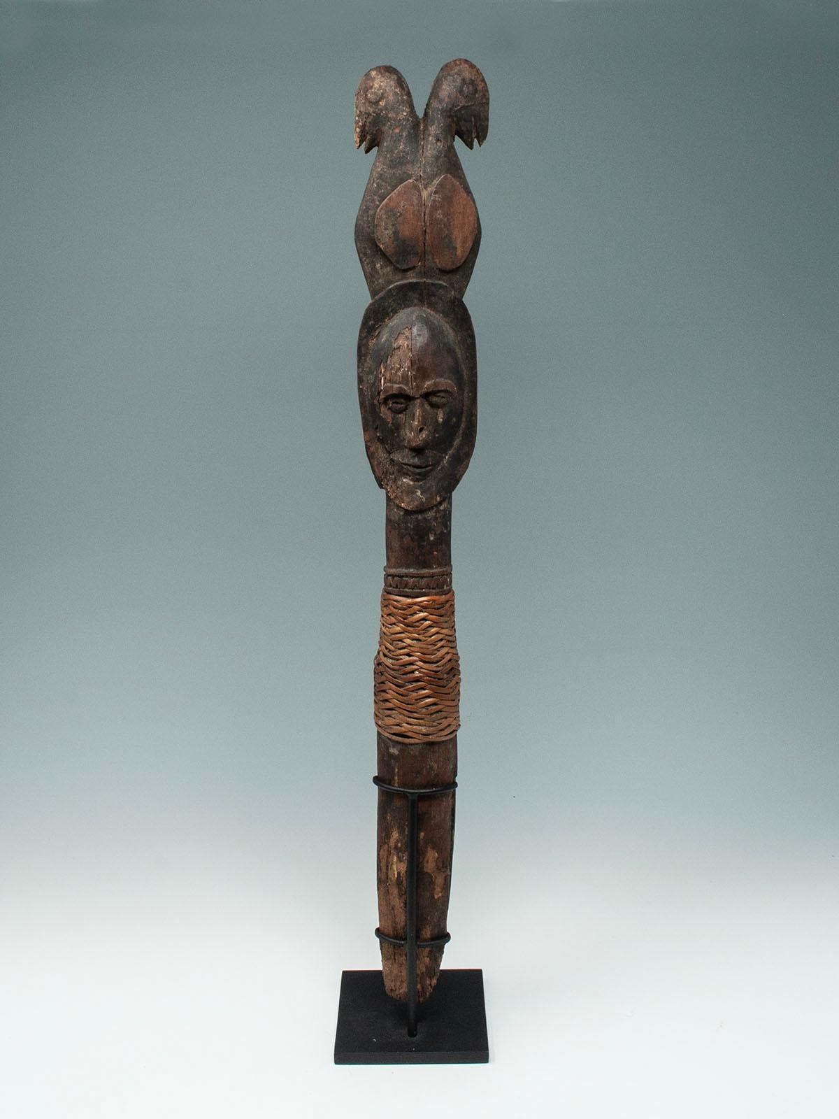 Palo de sagú de principios del siglo XX, Pueblo Abelam/Wosera, Papúa Nueva Guinea Papú neoguineano en venta