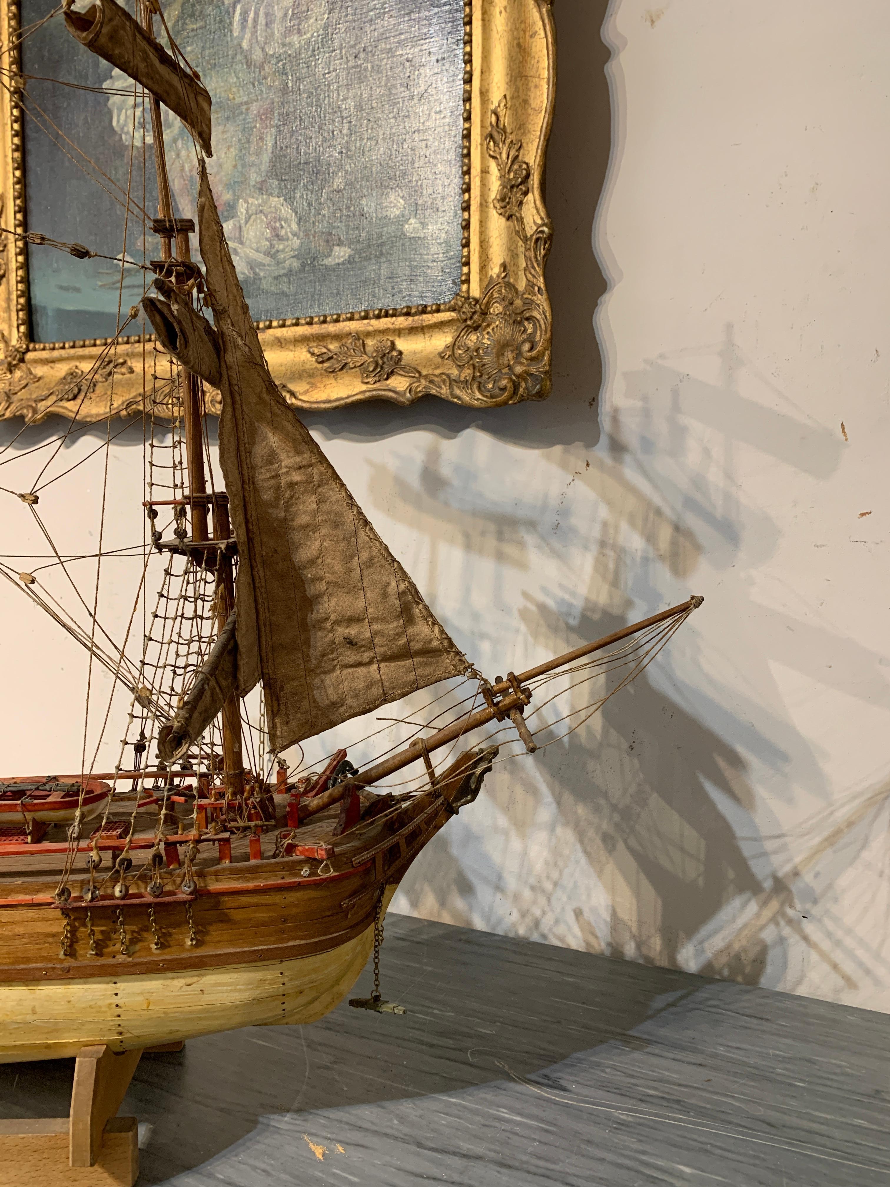 EARLY 20th CENTURY SAILING SHIP MODEL For Sale 11
