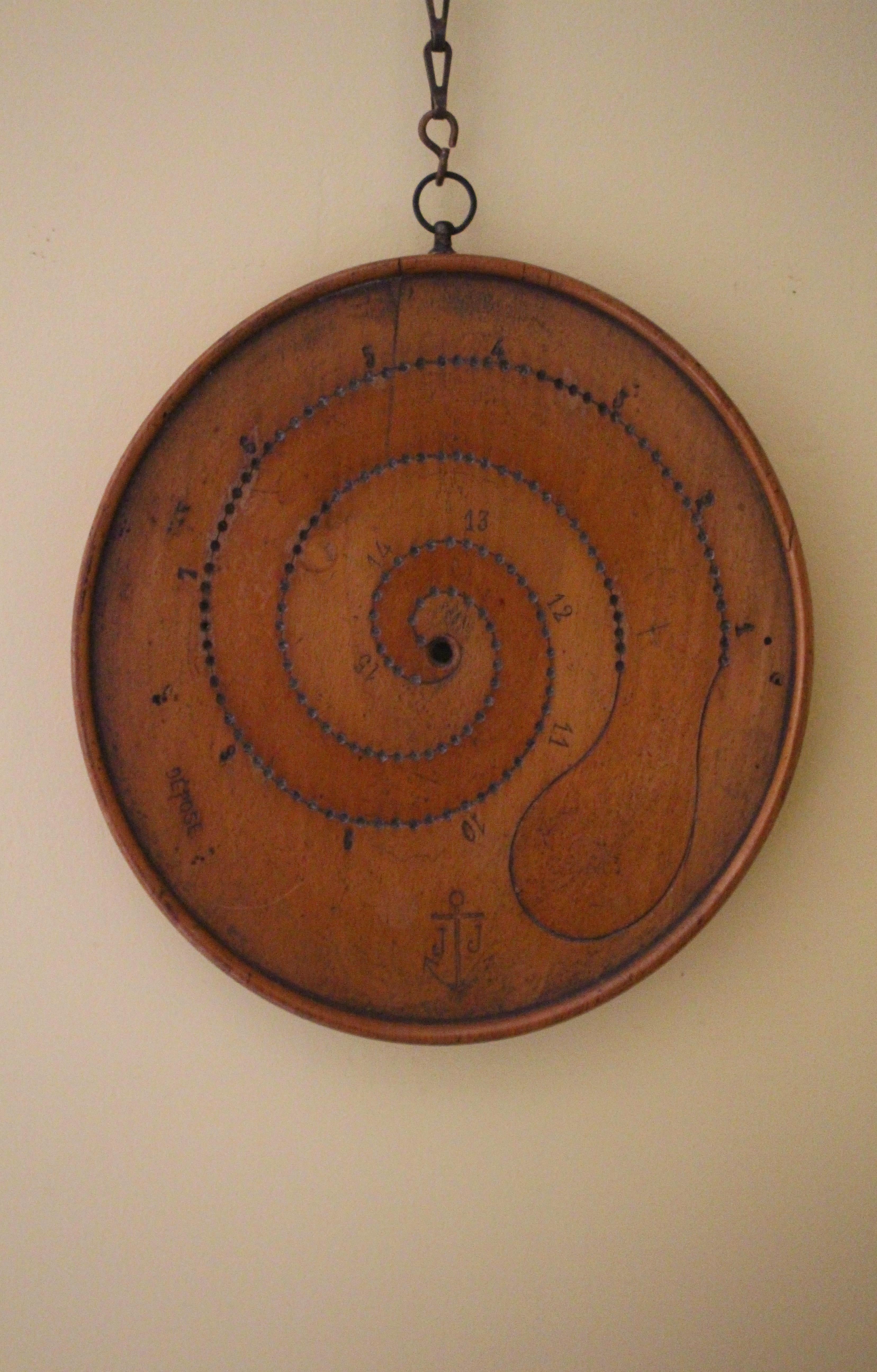 Early 20th Century Sailors Graphic Cribbage Marble Snake Board Game Folk Art In Good Condition In Lowestoft, GB