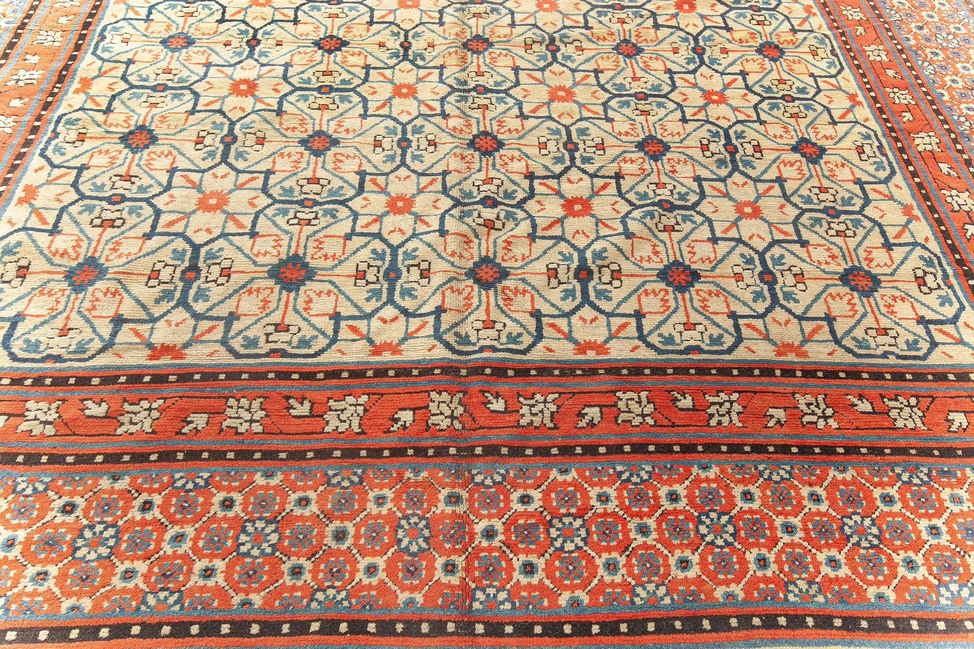 Handgefertigter Samarkand-'Khotan'-Teppich aus dem frühen 20. (Handgeknüpft) im Angebot