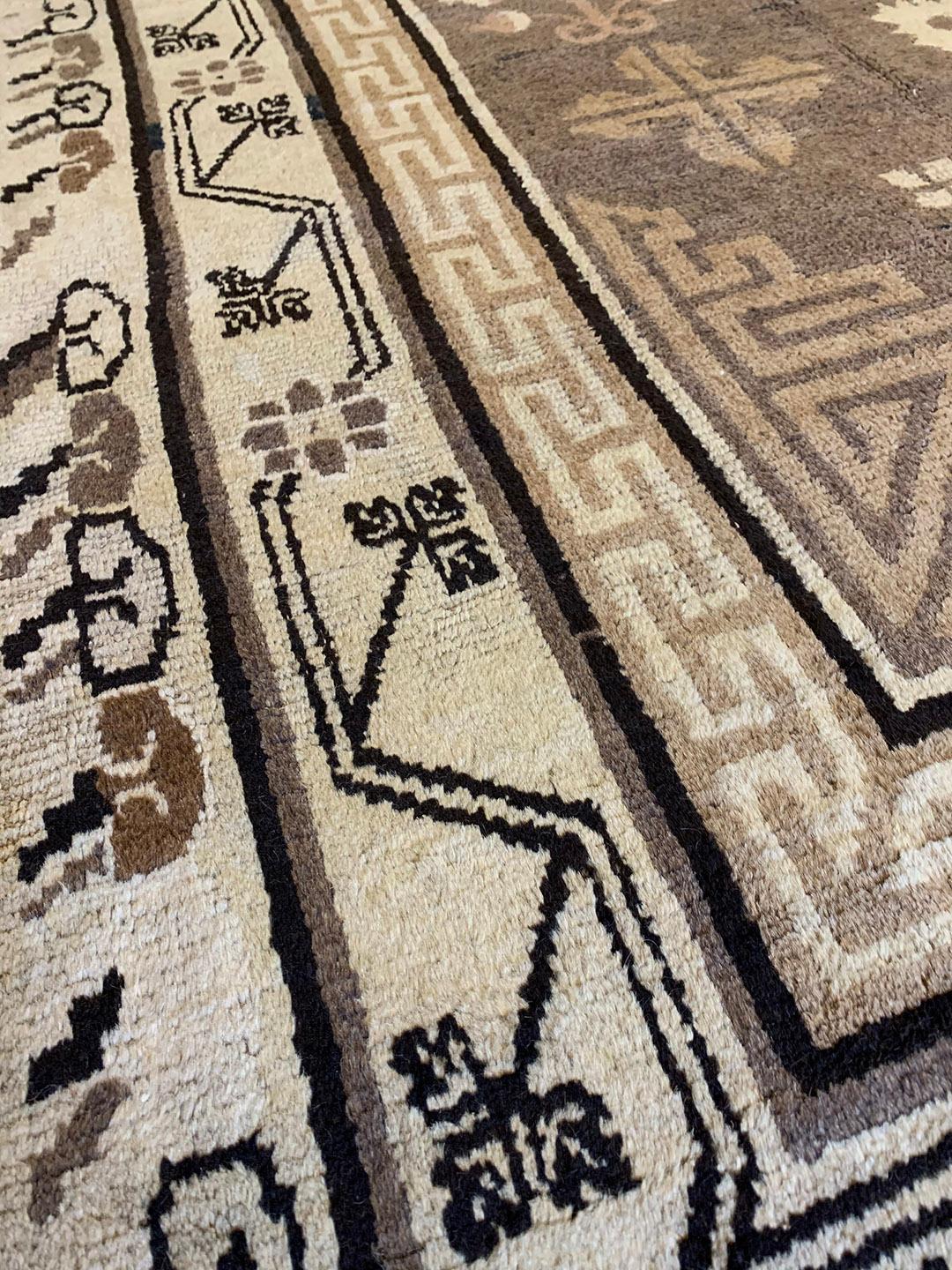 Early 20th Century Samarkand Khotan Rug In Good Condition For Sale In West Hollywood, CA