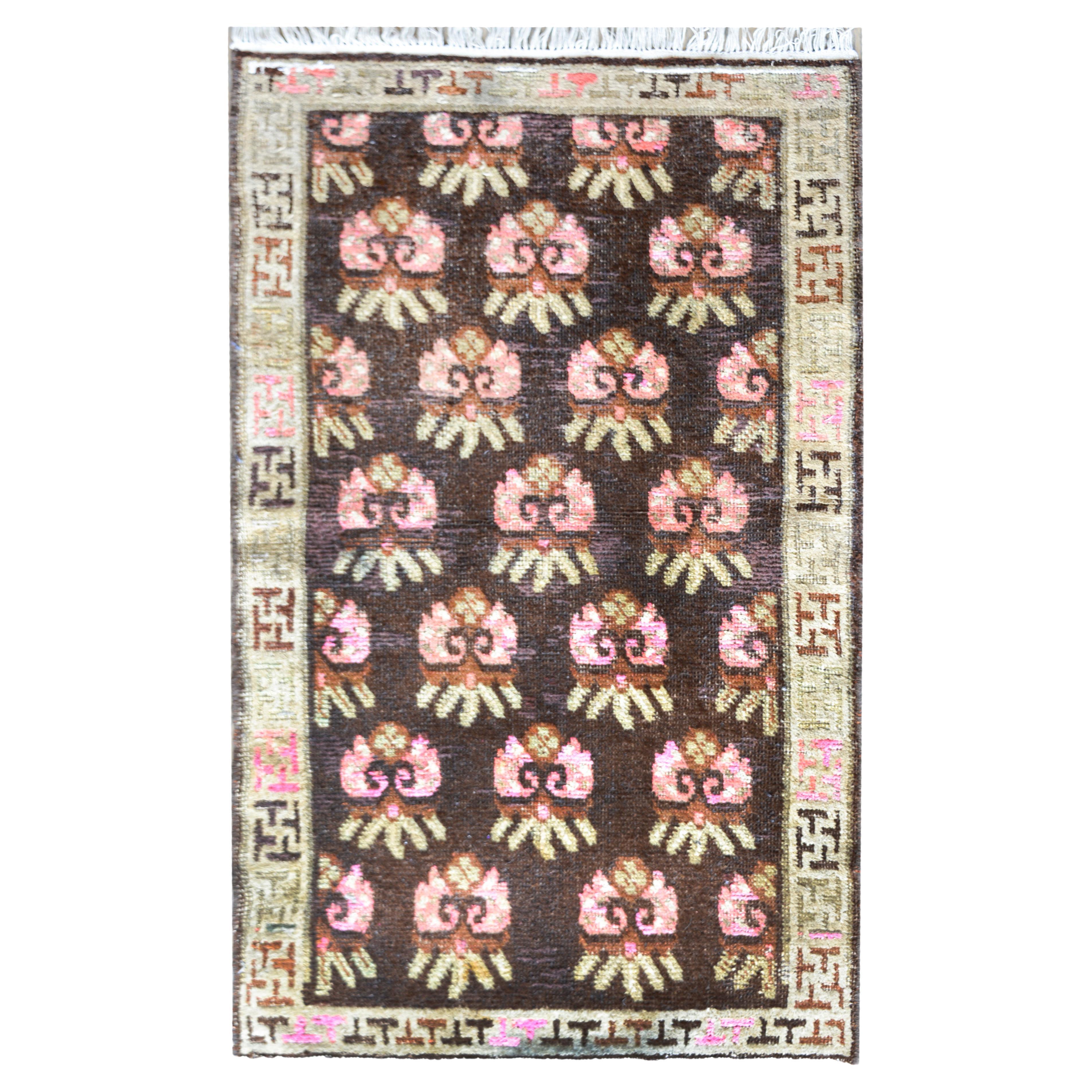 Early 20th Century Samarkand Rug