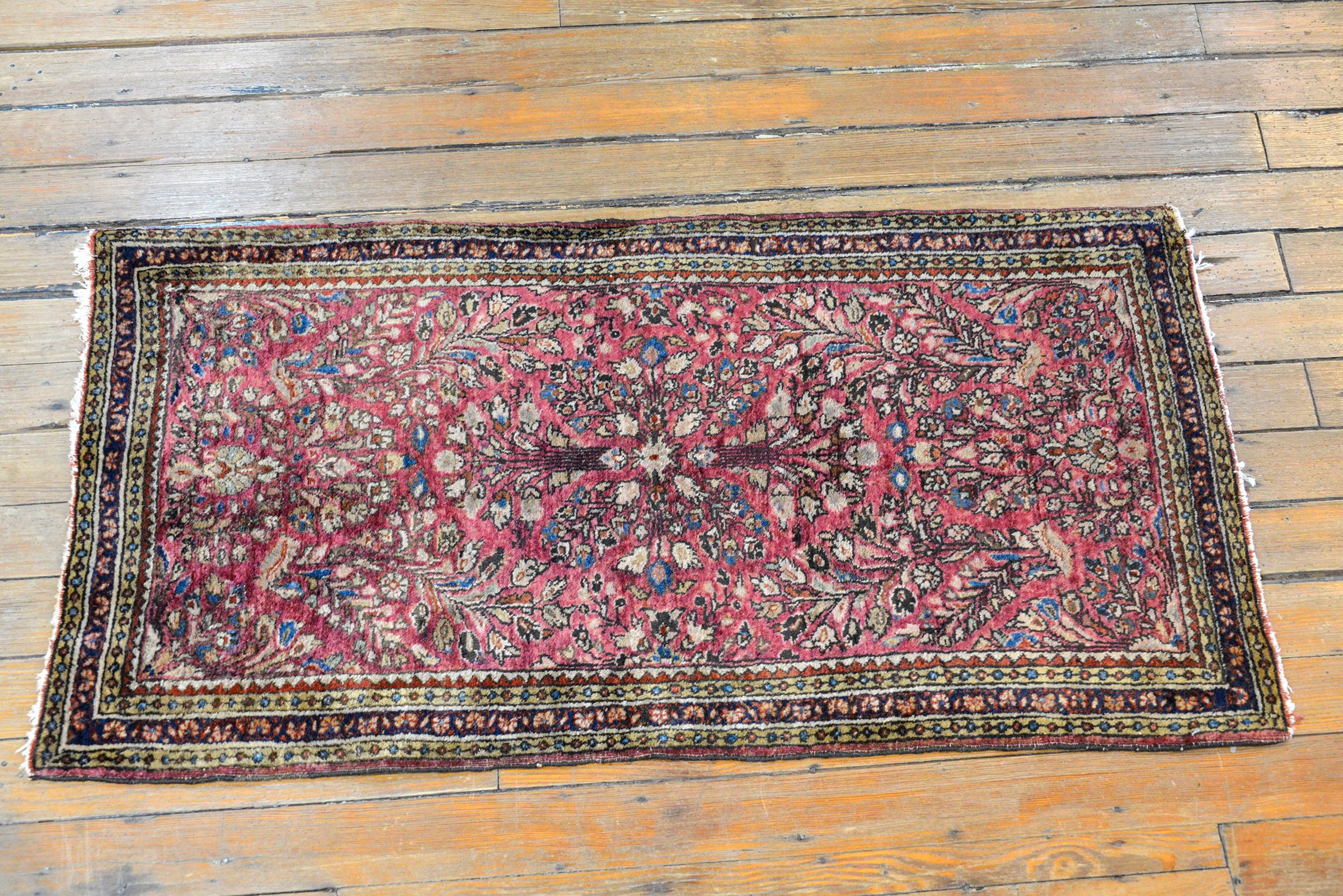 Early 20th Century Sarouk Rug 3