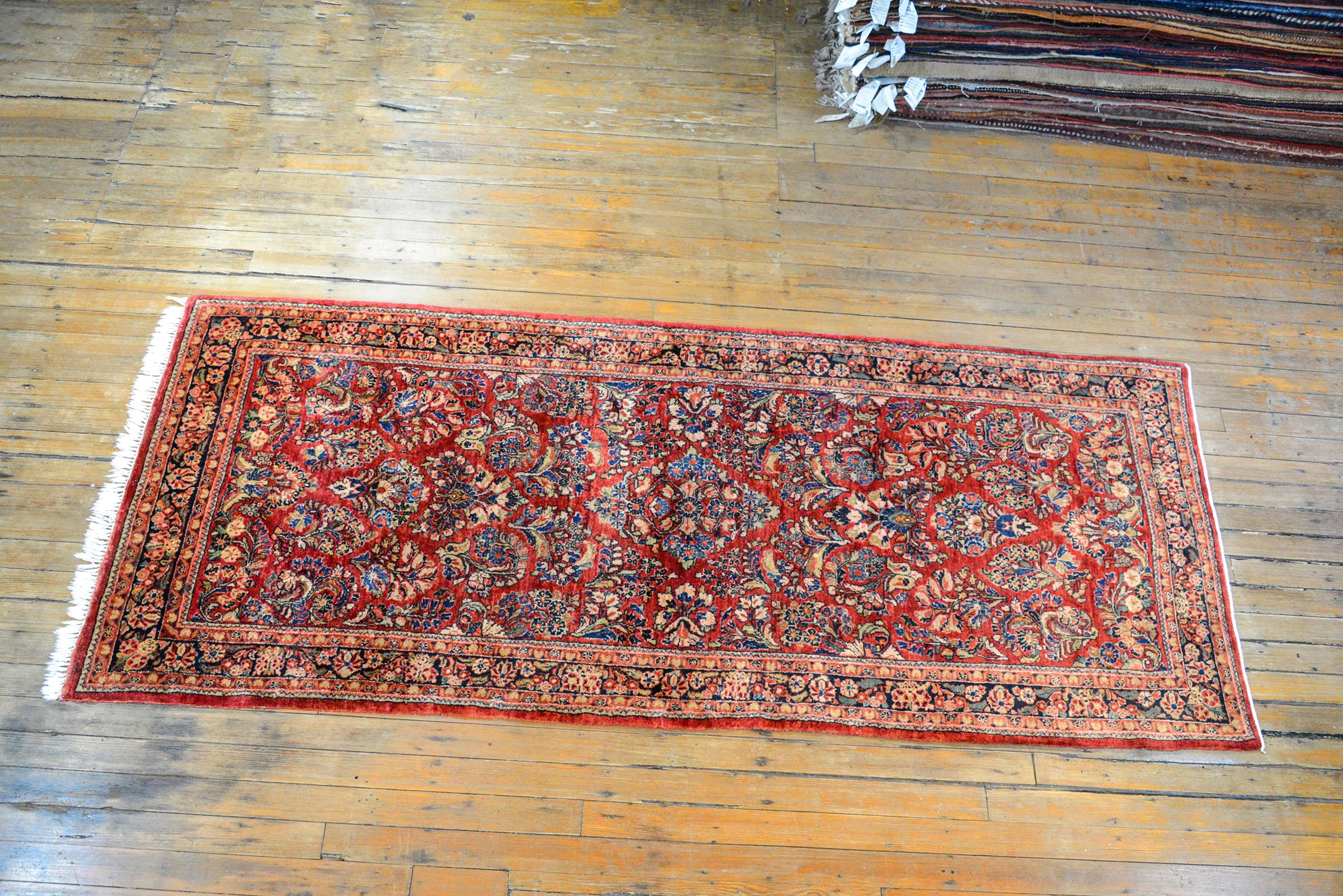 Early 20th Century Sarouk Rug 4