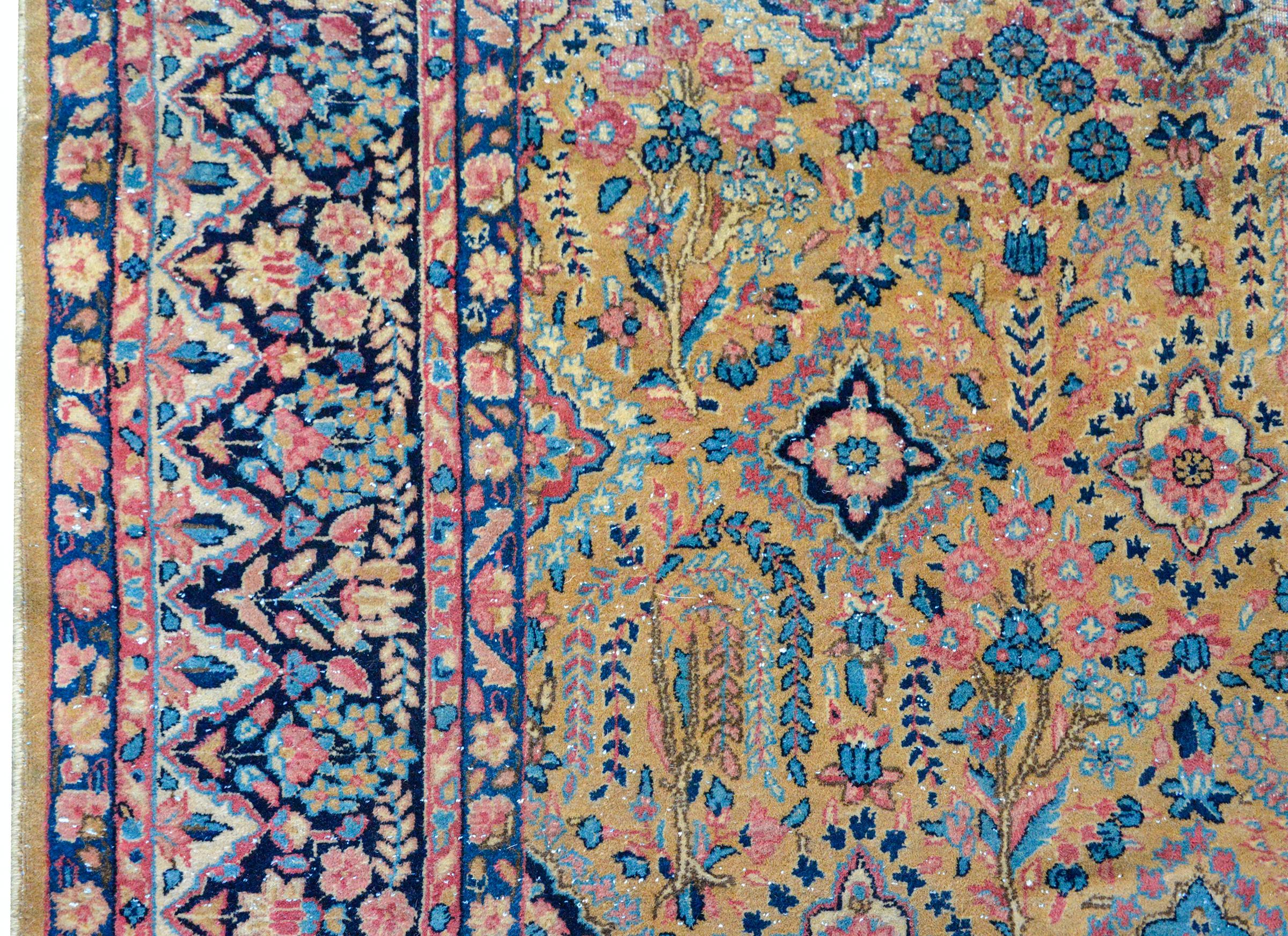 Sarouk-Teppich des frühen 20. Jahrhunderts (Persisch) im Angebot