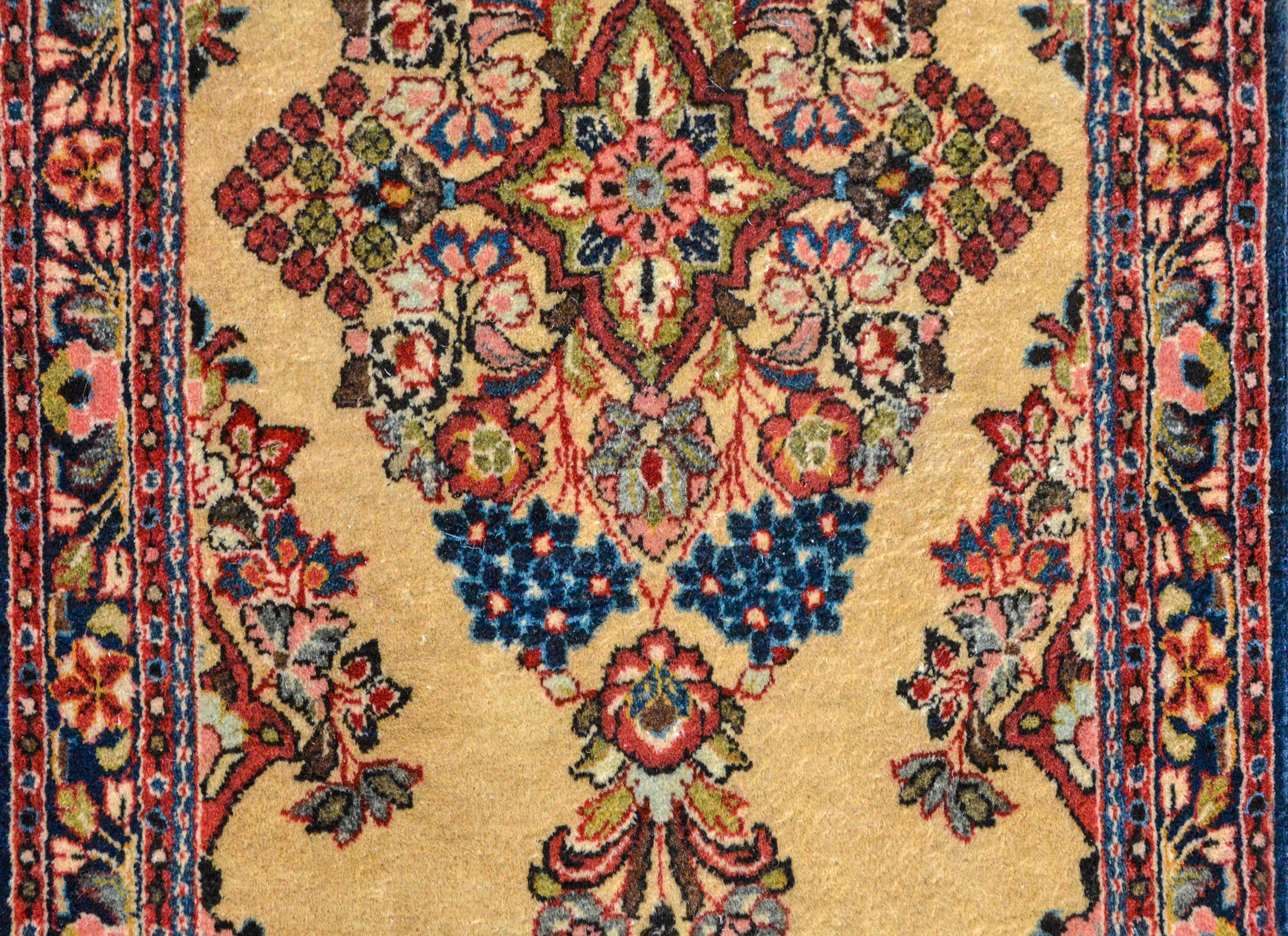 Persian Early 20th Century Sarouk Rug For Sale