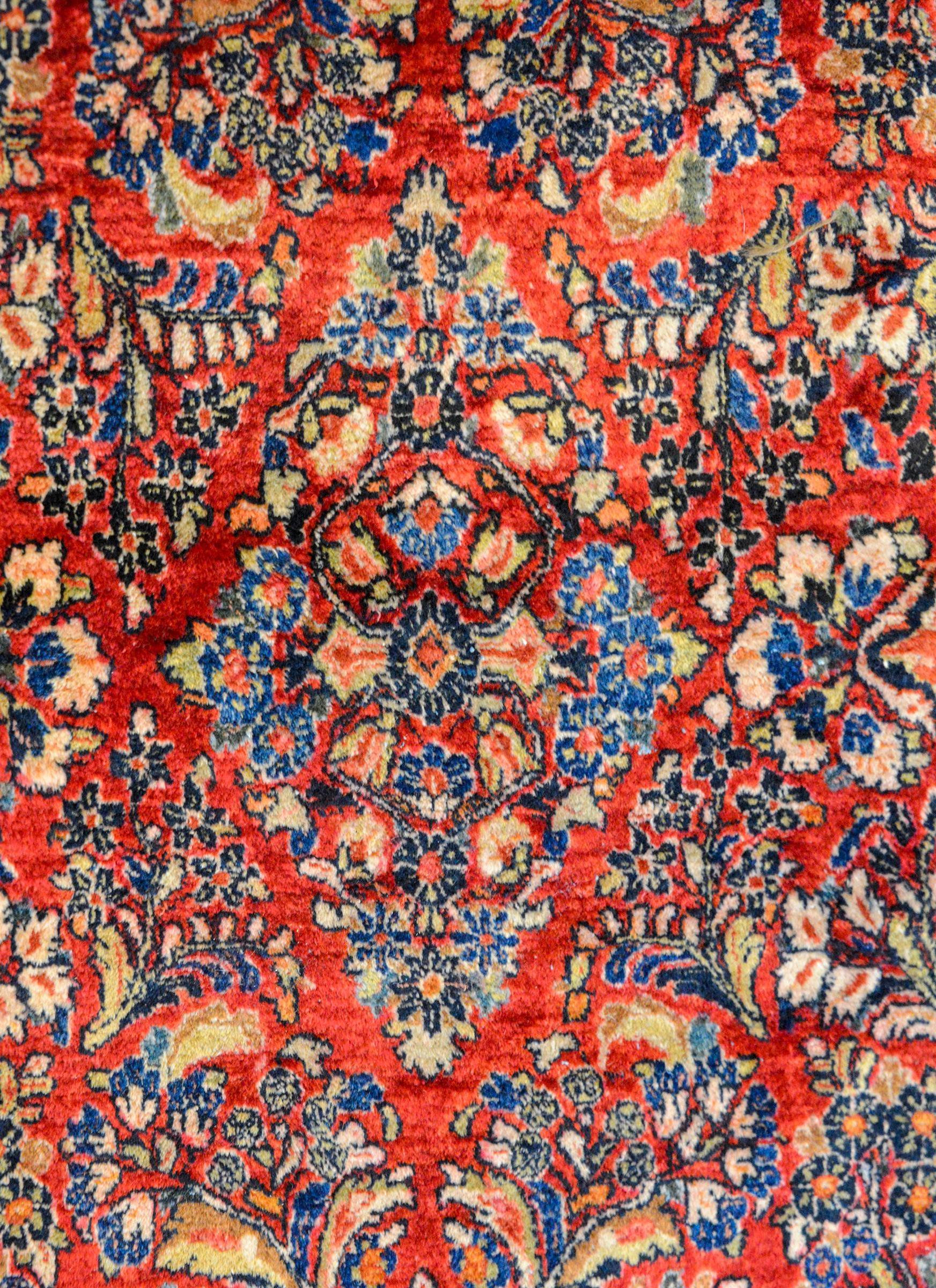 Persian Early 20th Century Sarouk Rug