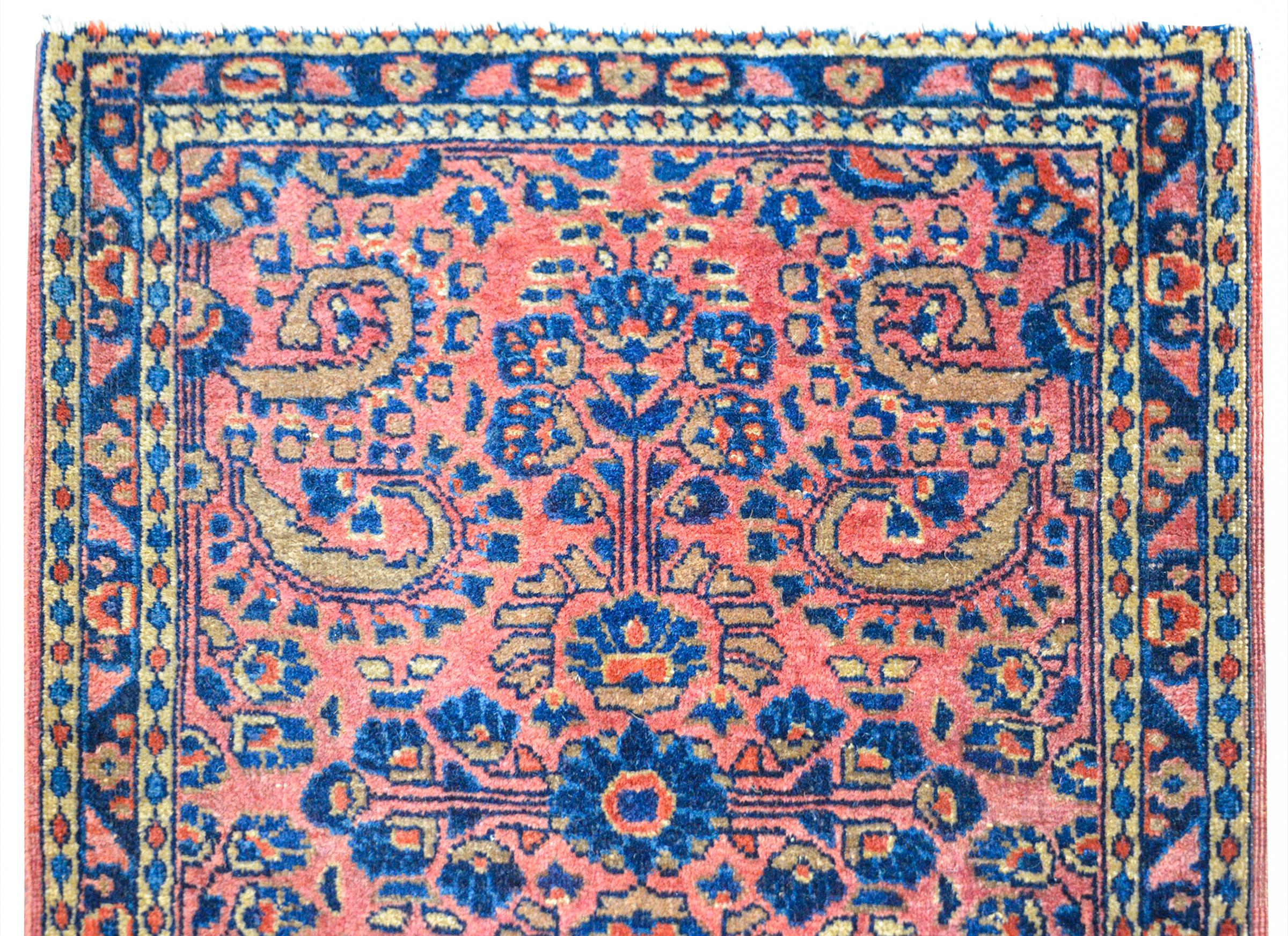 Vegetable Dyed Early 20th Century Sarouk Rug For Sale