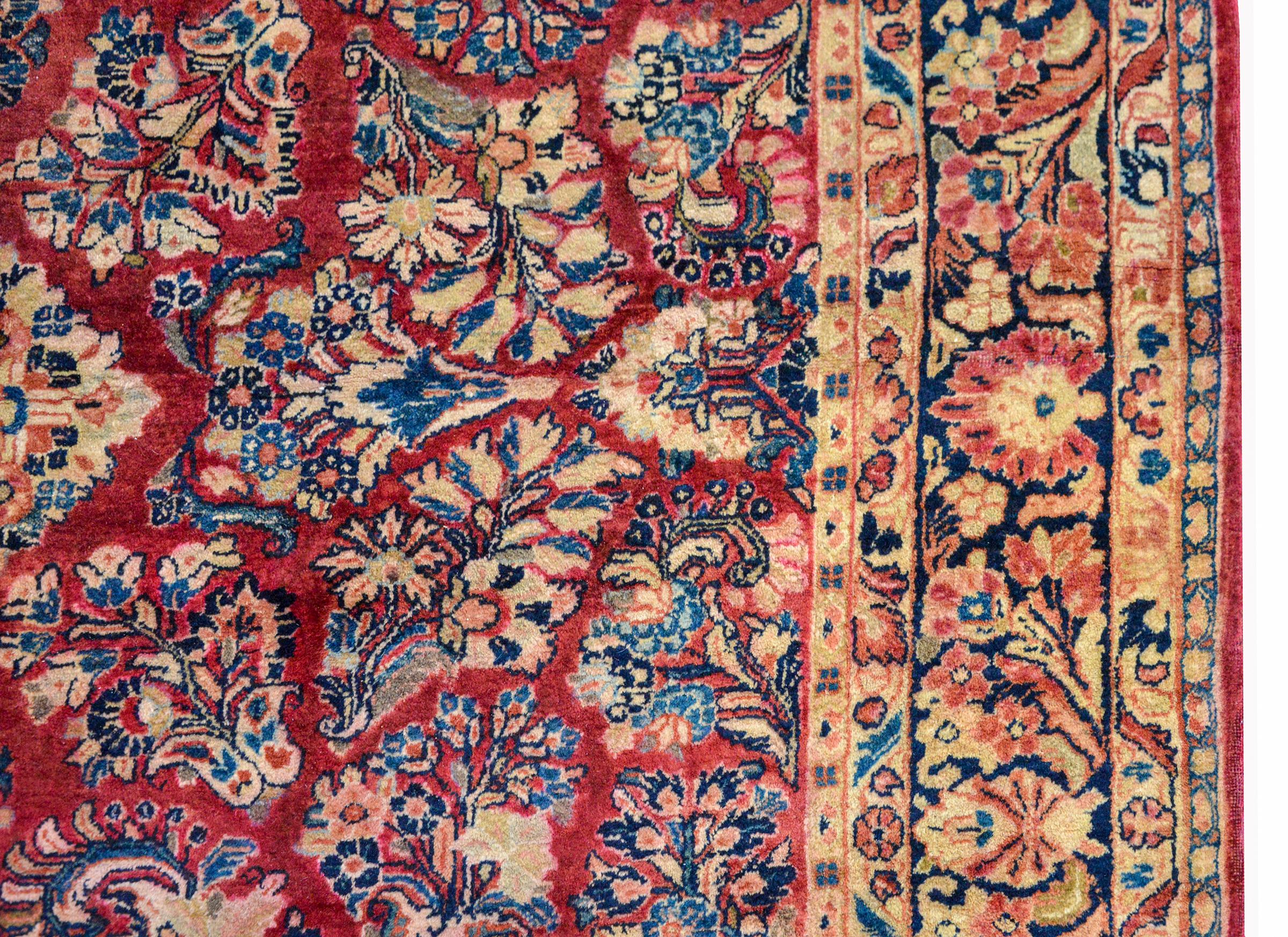 Sarouk-Teppich des frühen 20. Jahrhunderts (Mitte des 20. Jahrhunderts) im Angebot