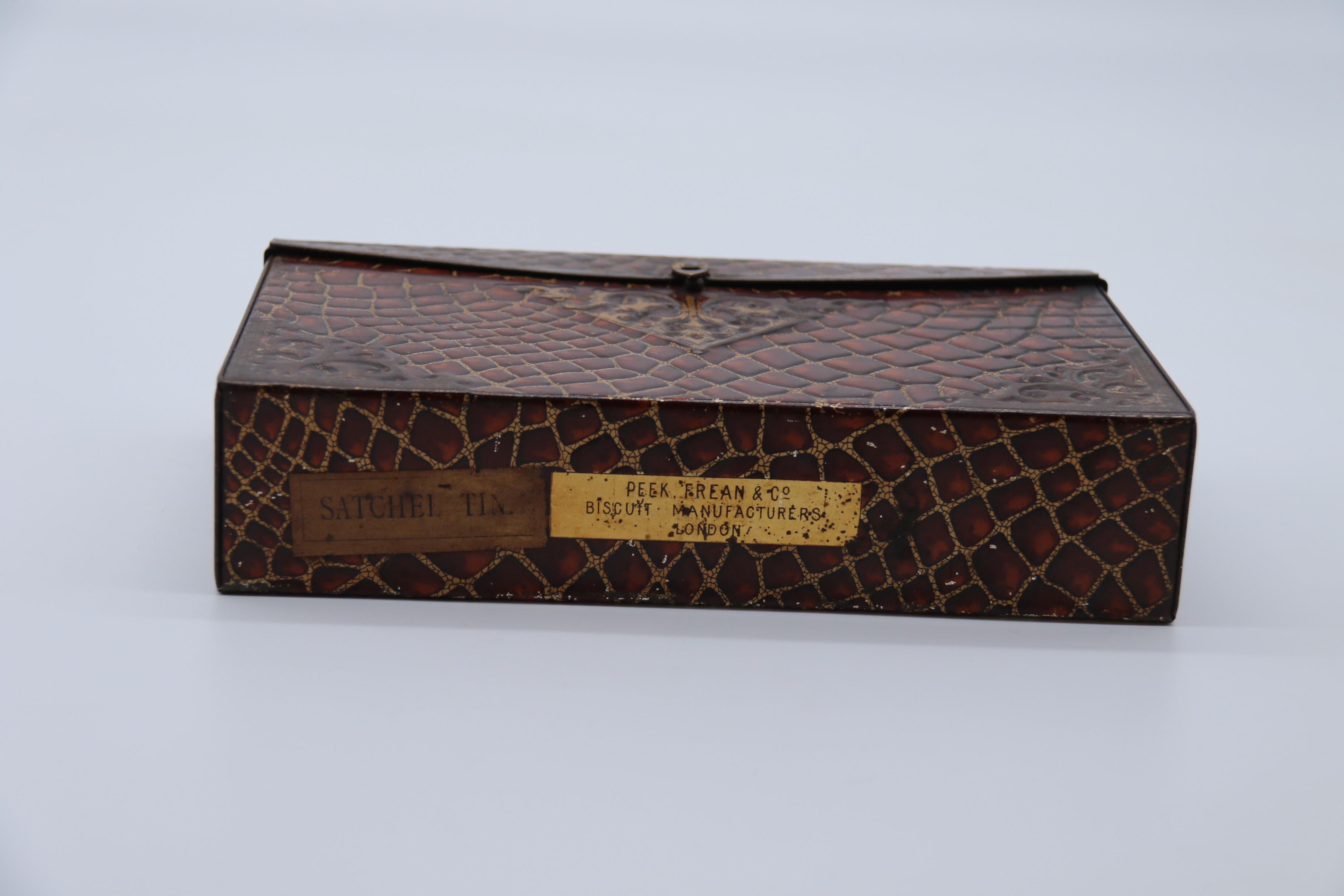 Early 20th century satchel form biscuit tin by Peek Frean and Co, English C 1900 For Sale 3