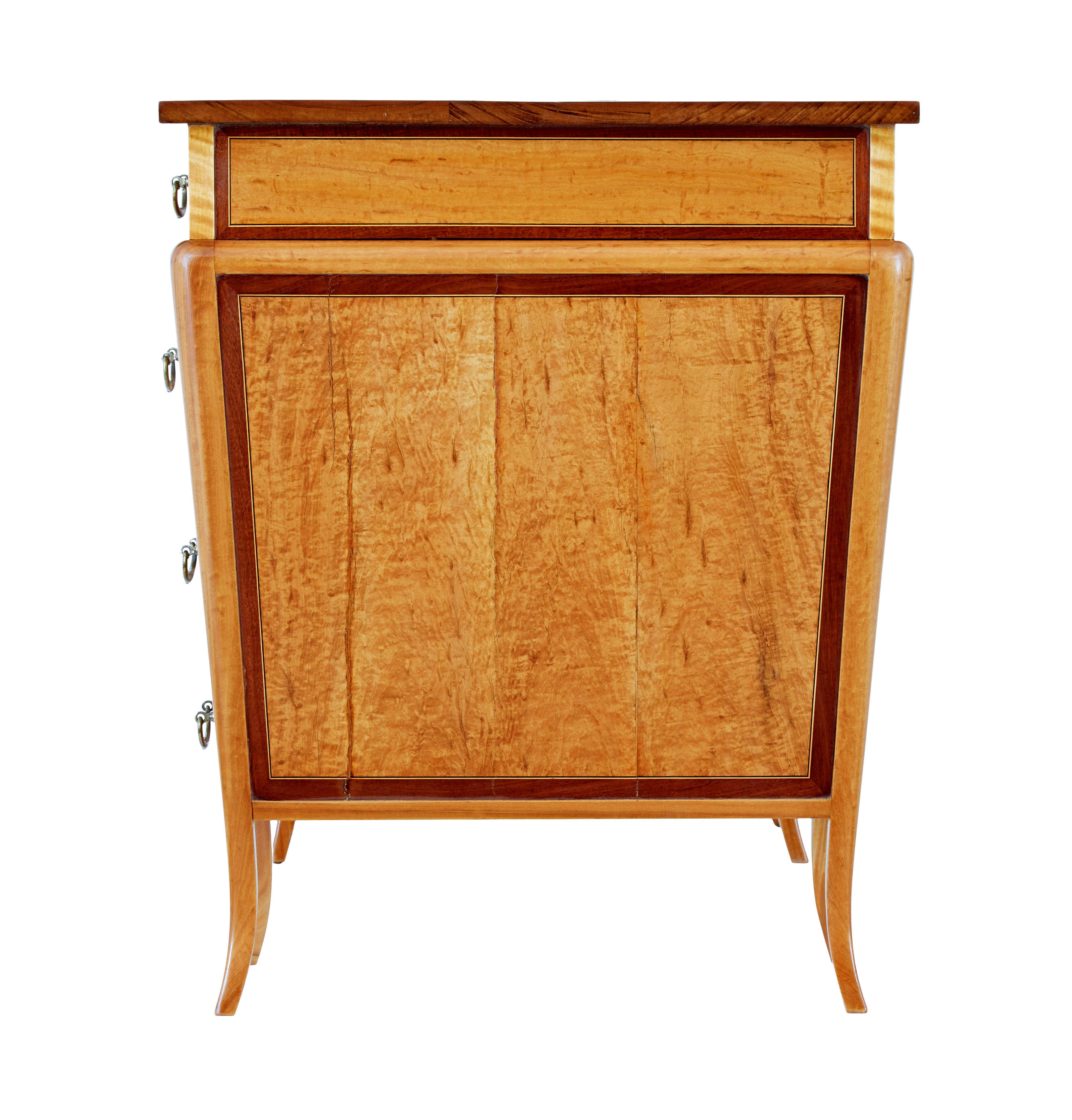 English Early 20th century satinwood sheraton revival desk For Sale