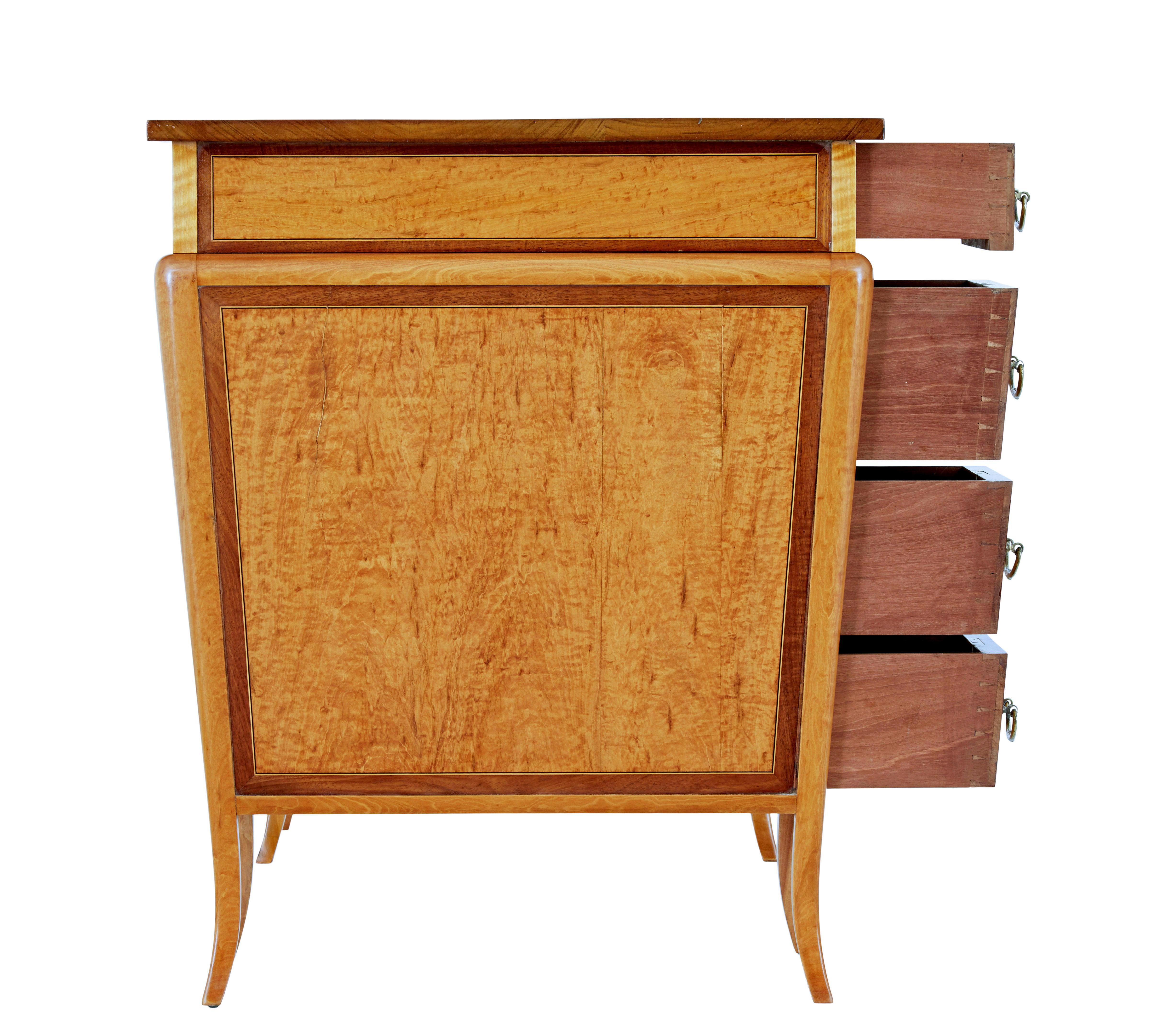 Early 20th century satinwood sheraton revival desk In Good Condition For Sale In Debenham, Suffolk