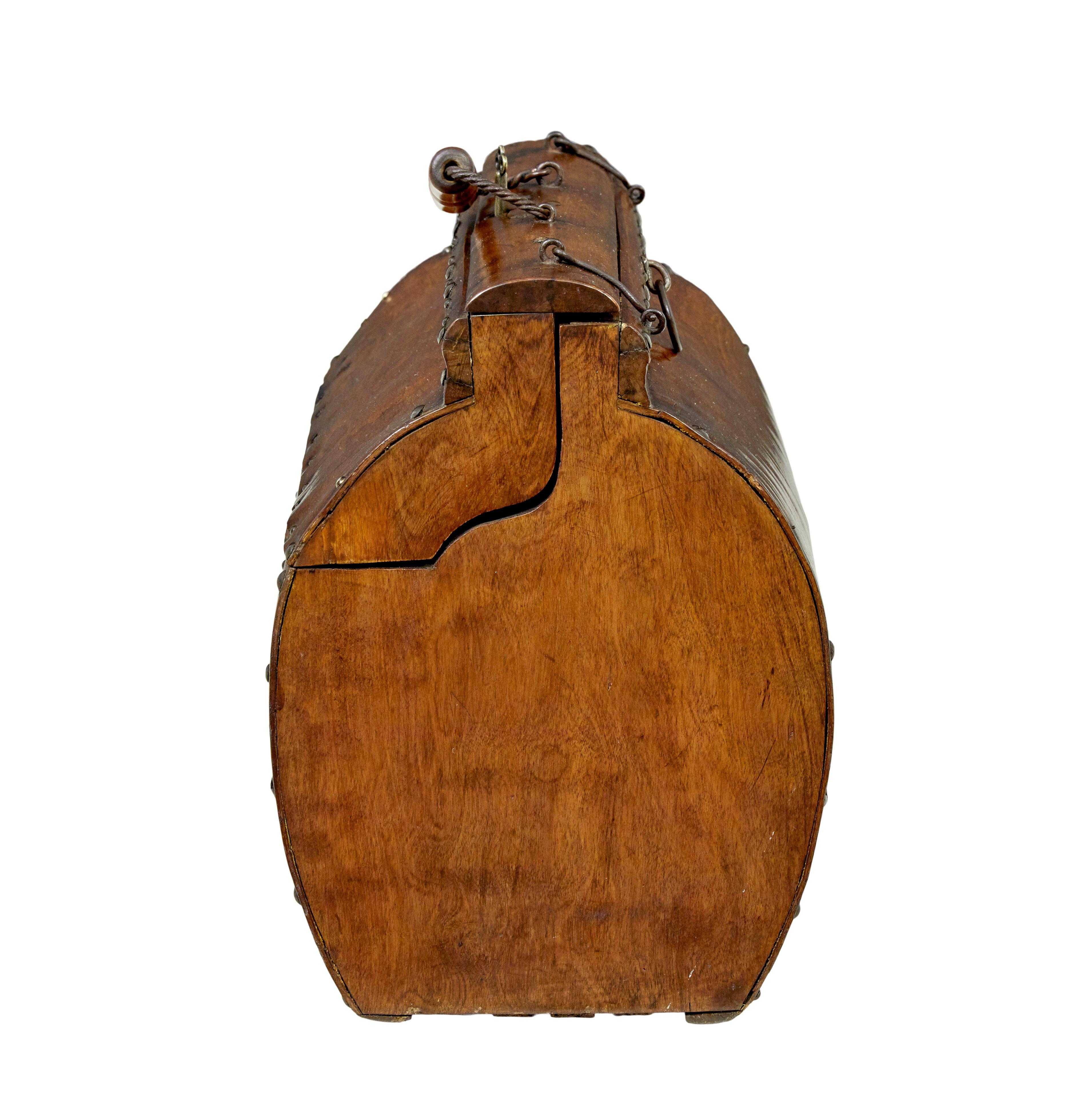 Skandinavische doctors Bag aus Holz des frühen 20. Jahrhunderts (Handgefertigt) im Angebot