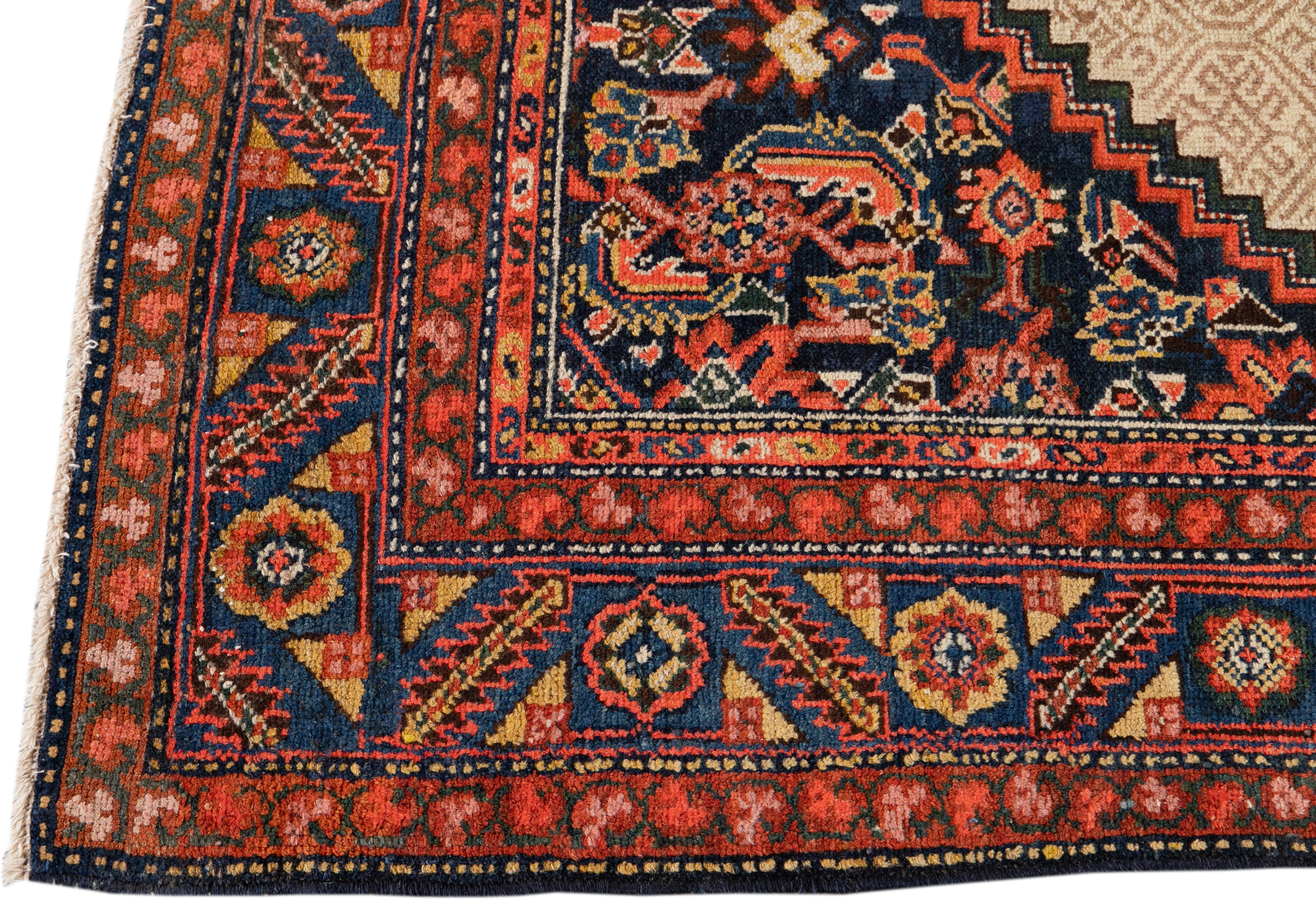 Early 20th Century Scatter Hamadan Rug In Good Condition For Sale In Norwalk, CT