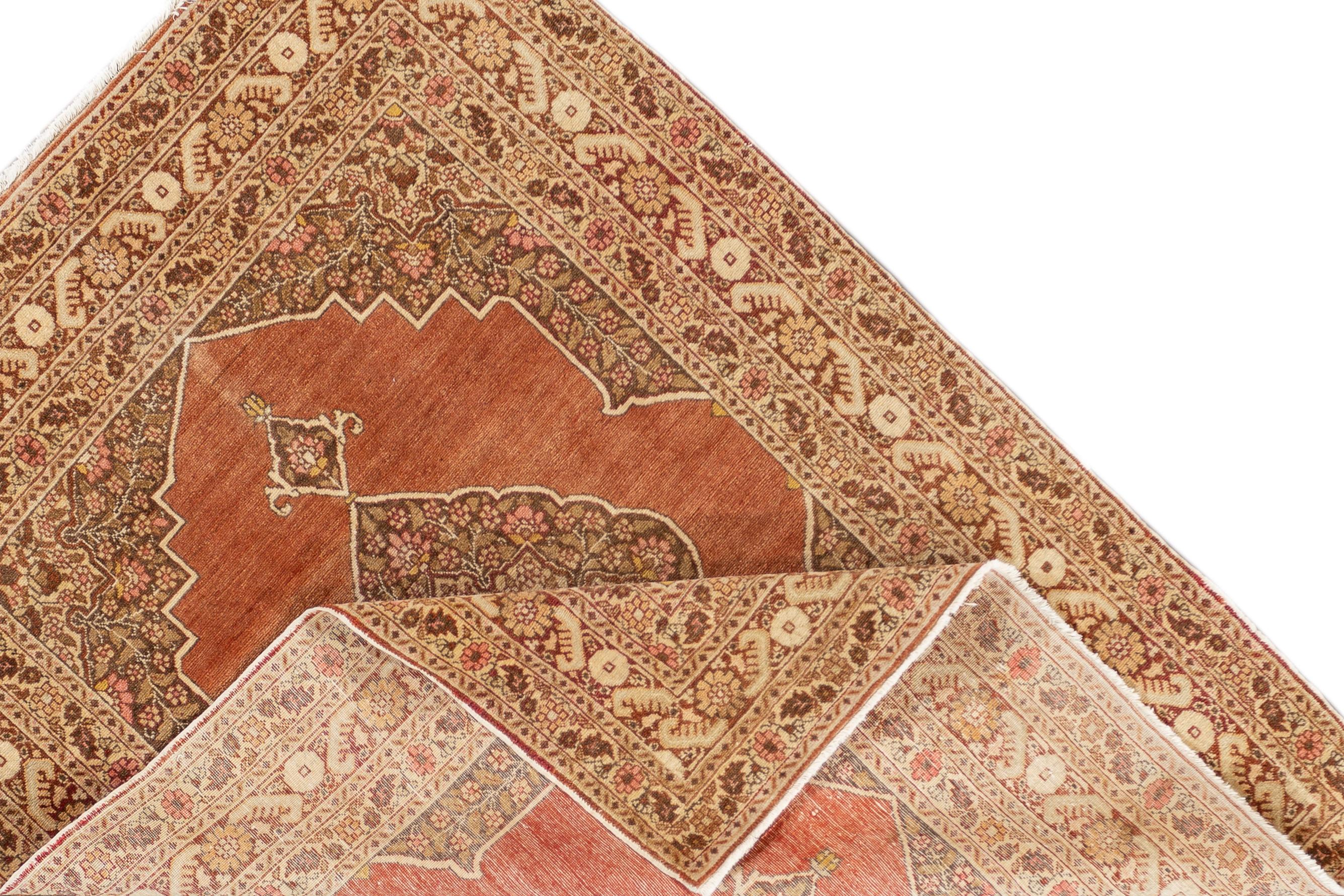 Scatter-Tabriz-Teppich aus dem frühen 20. Jahrhundert (Asiatisch) im Angebot