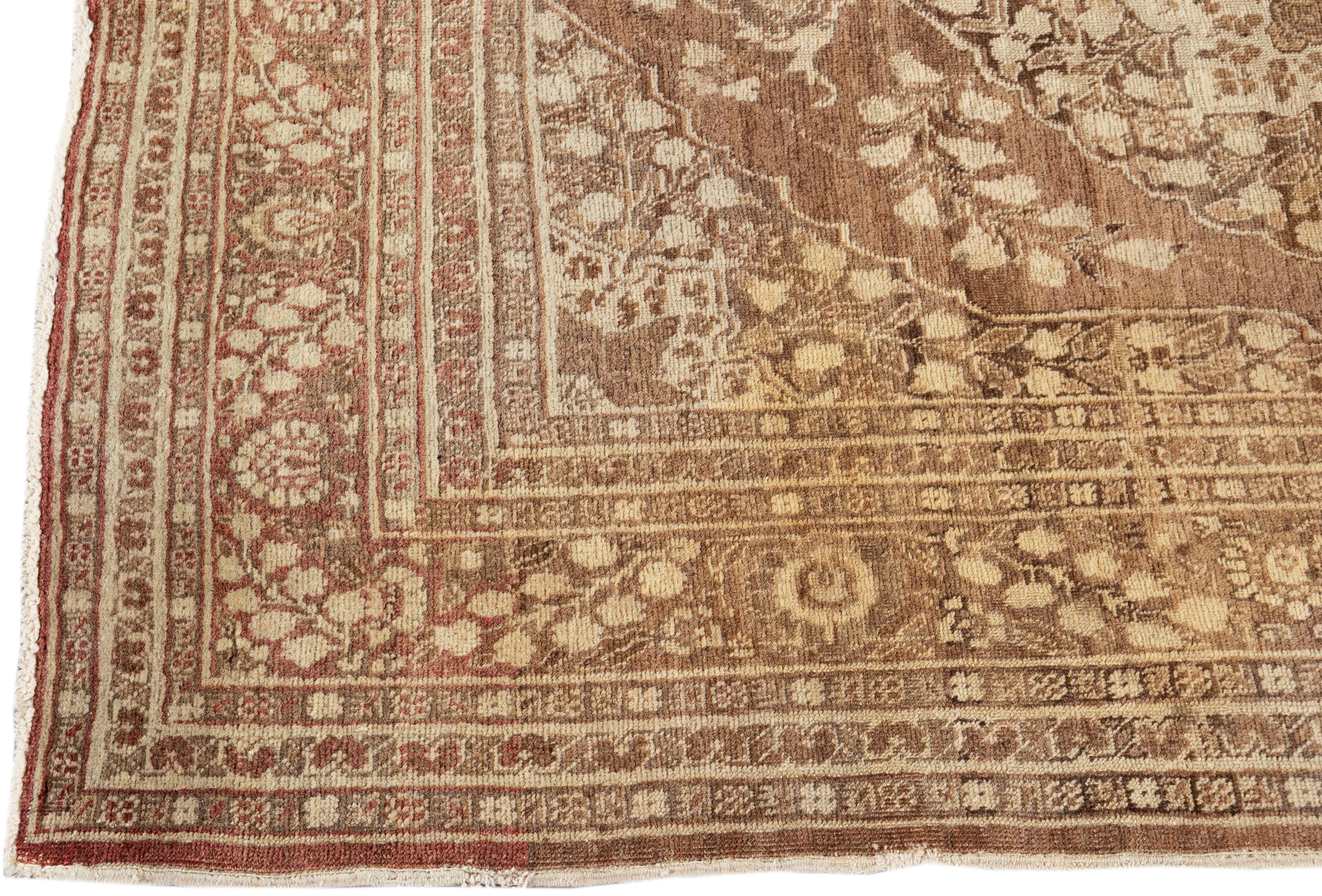 Scatter-Tabriz-Teppich aus dem frühen 20. Jahrhundert (Mitte des 20. Jahrhunderts) im Angebot