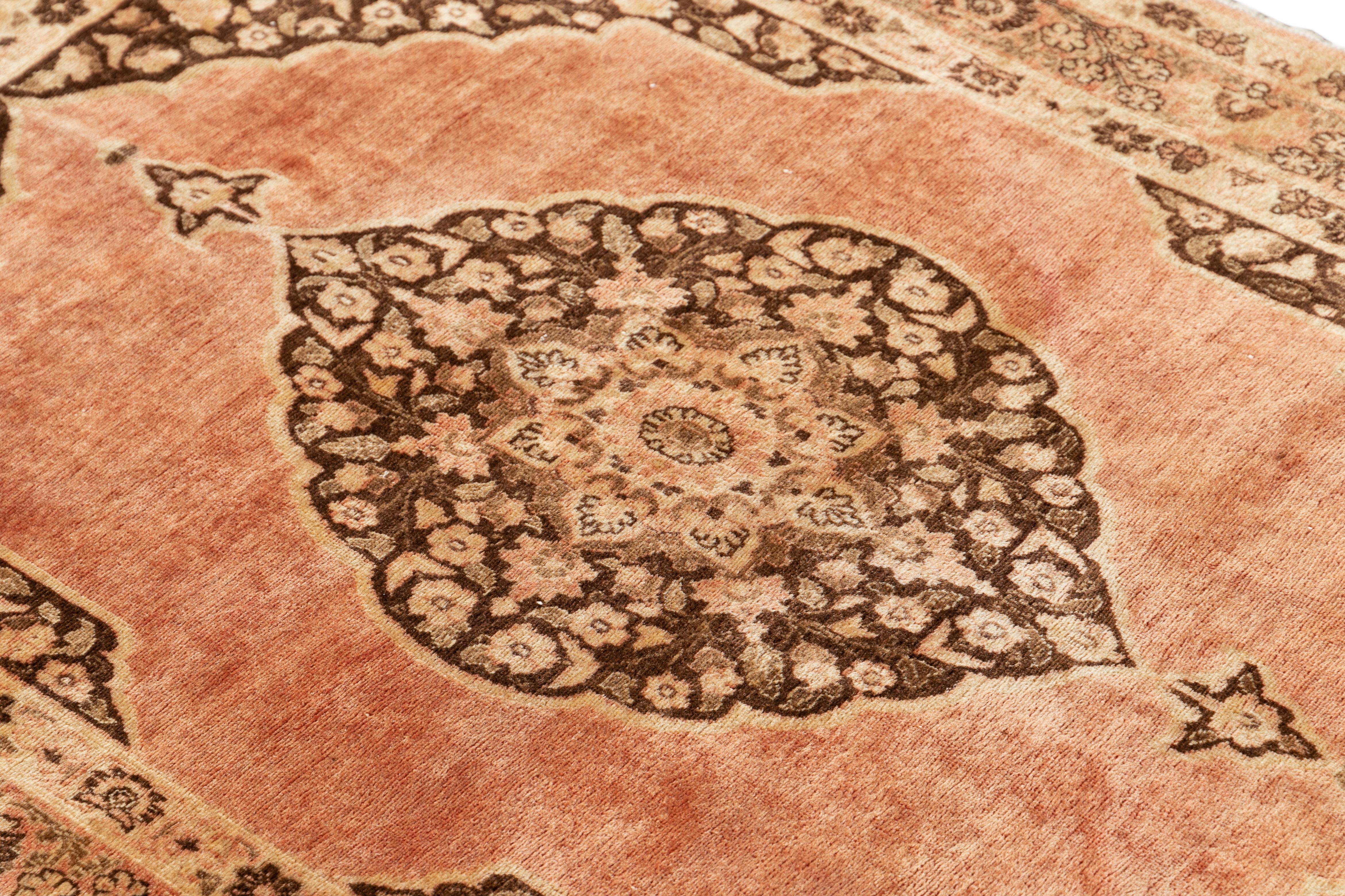 Early 20th Century Scatter Tabriz Rug For Sale 3