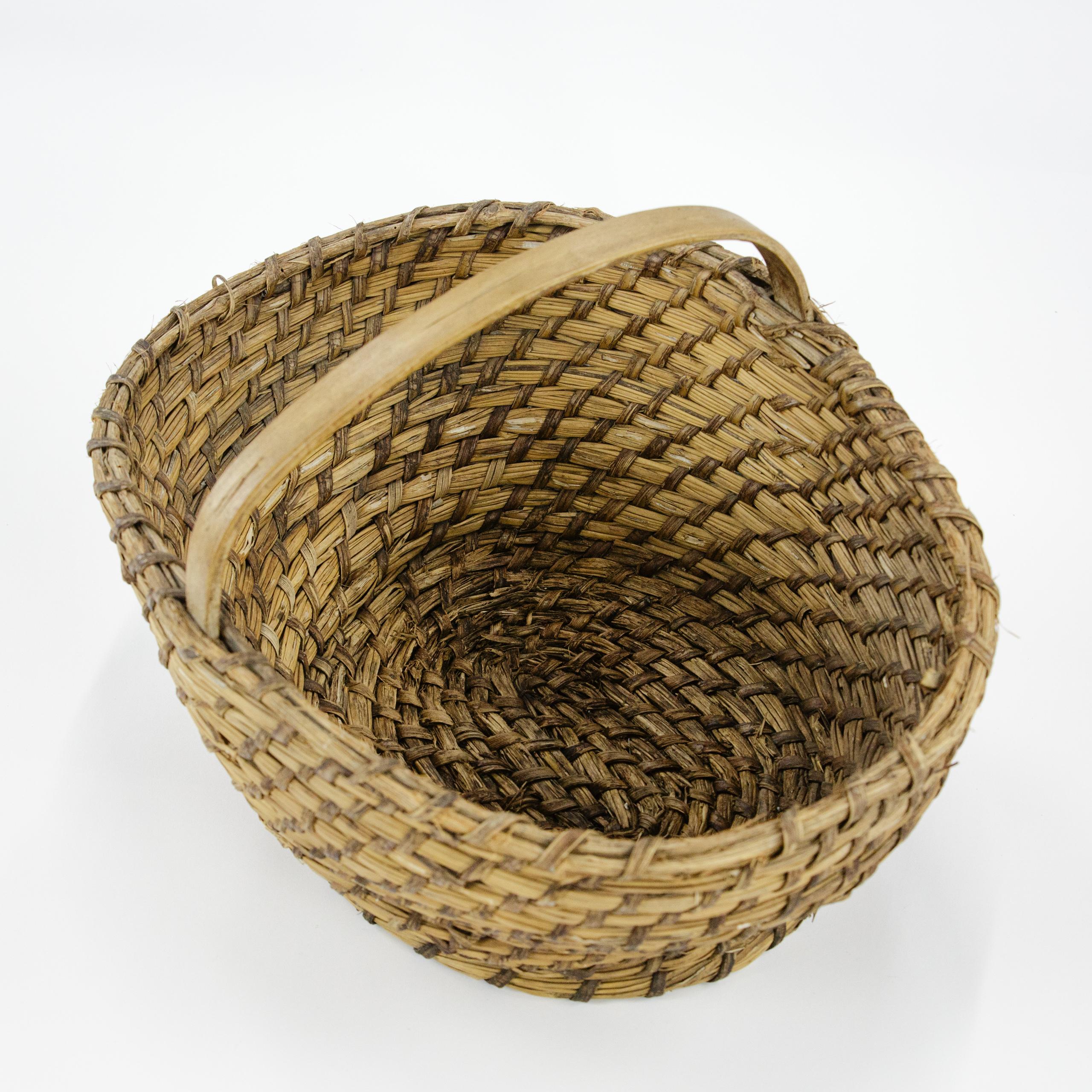 Early 20th Century Scottish Orkney or Islands Foraging Basket 8