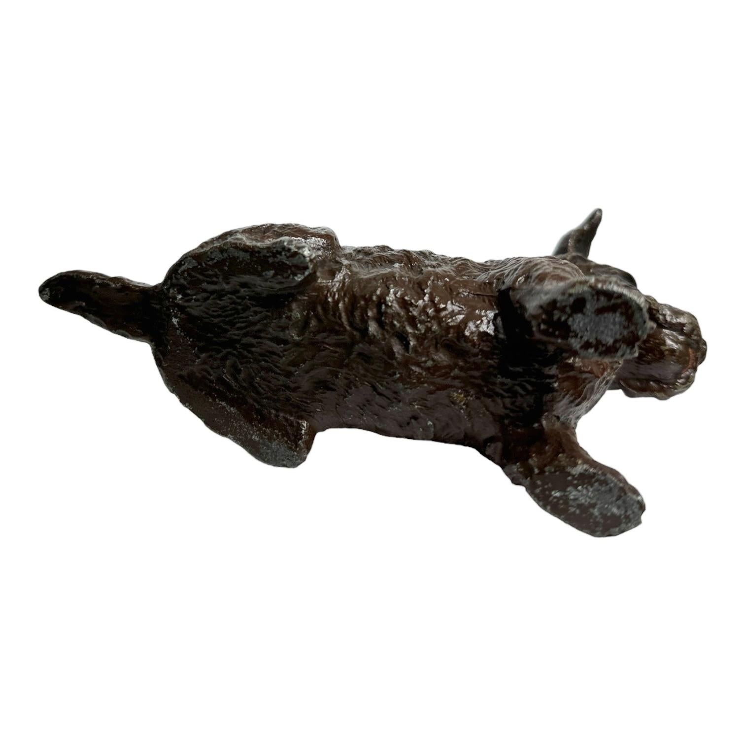Début du 20e siècle Scotty Dog Figurine en bronze autrichien Vienna Style Catchall en vente 3