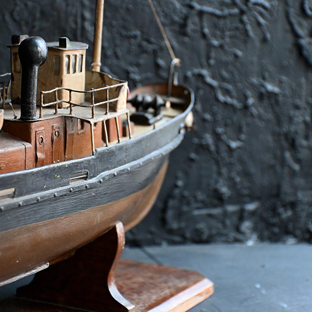Français Modèle de bateau du début du 20e siècle construit à la main en vente