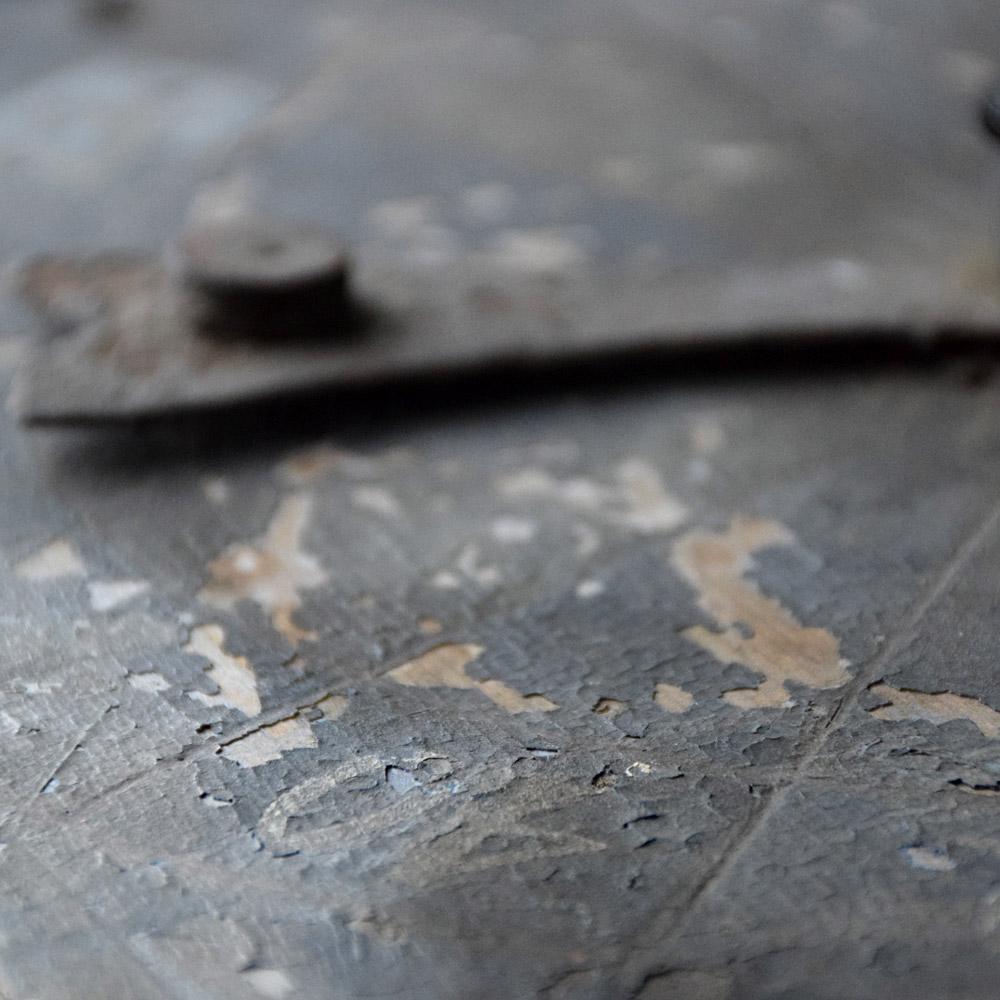 Early 20th Century Scratch-Built Pine and Metal English Fairground Gaming Wheel In Fair Condition In London, GB