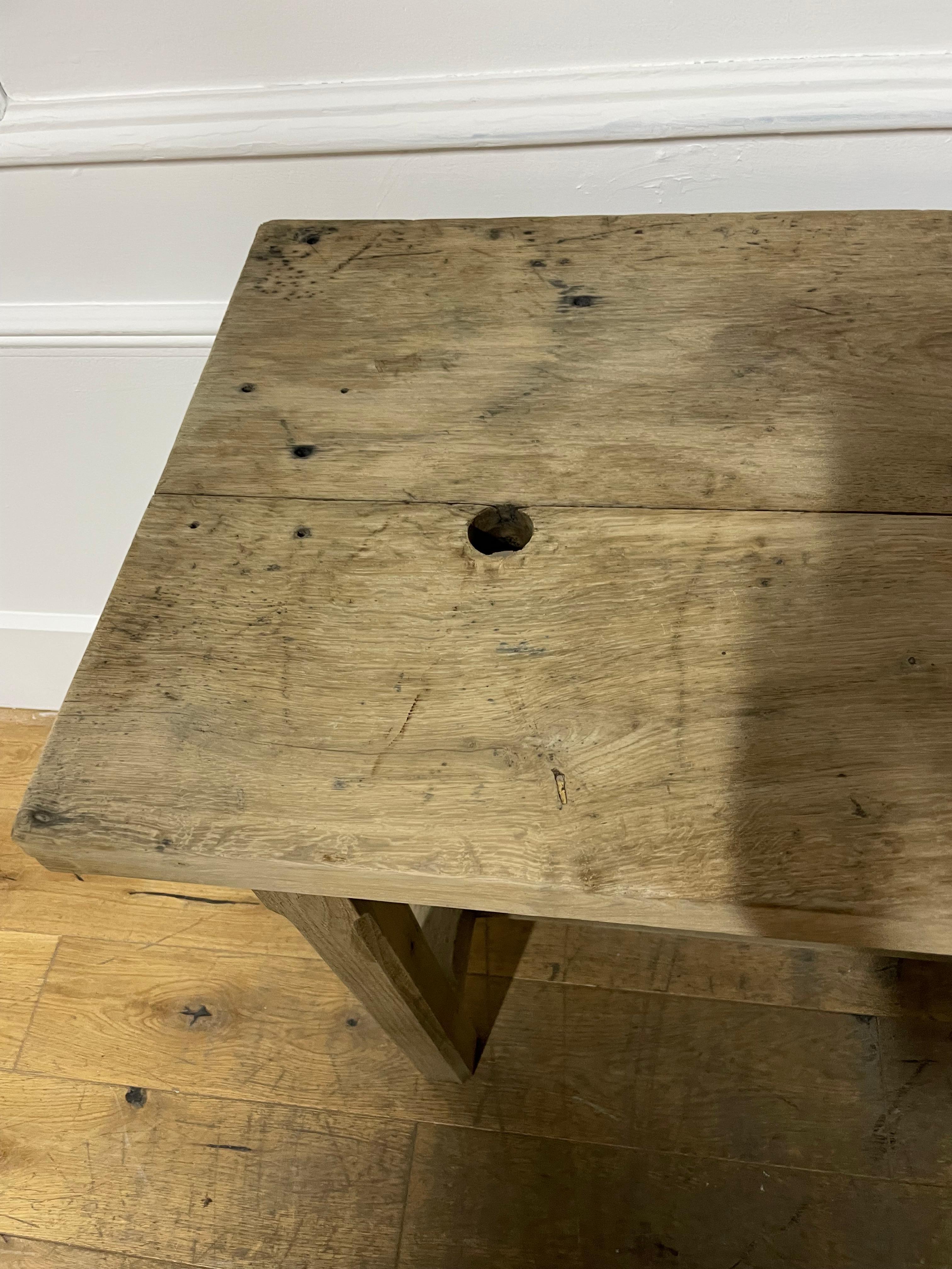 Early 20th century scrubbed oak rustic console table / serving table For Sale 9