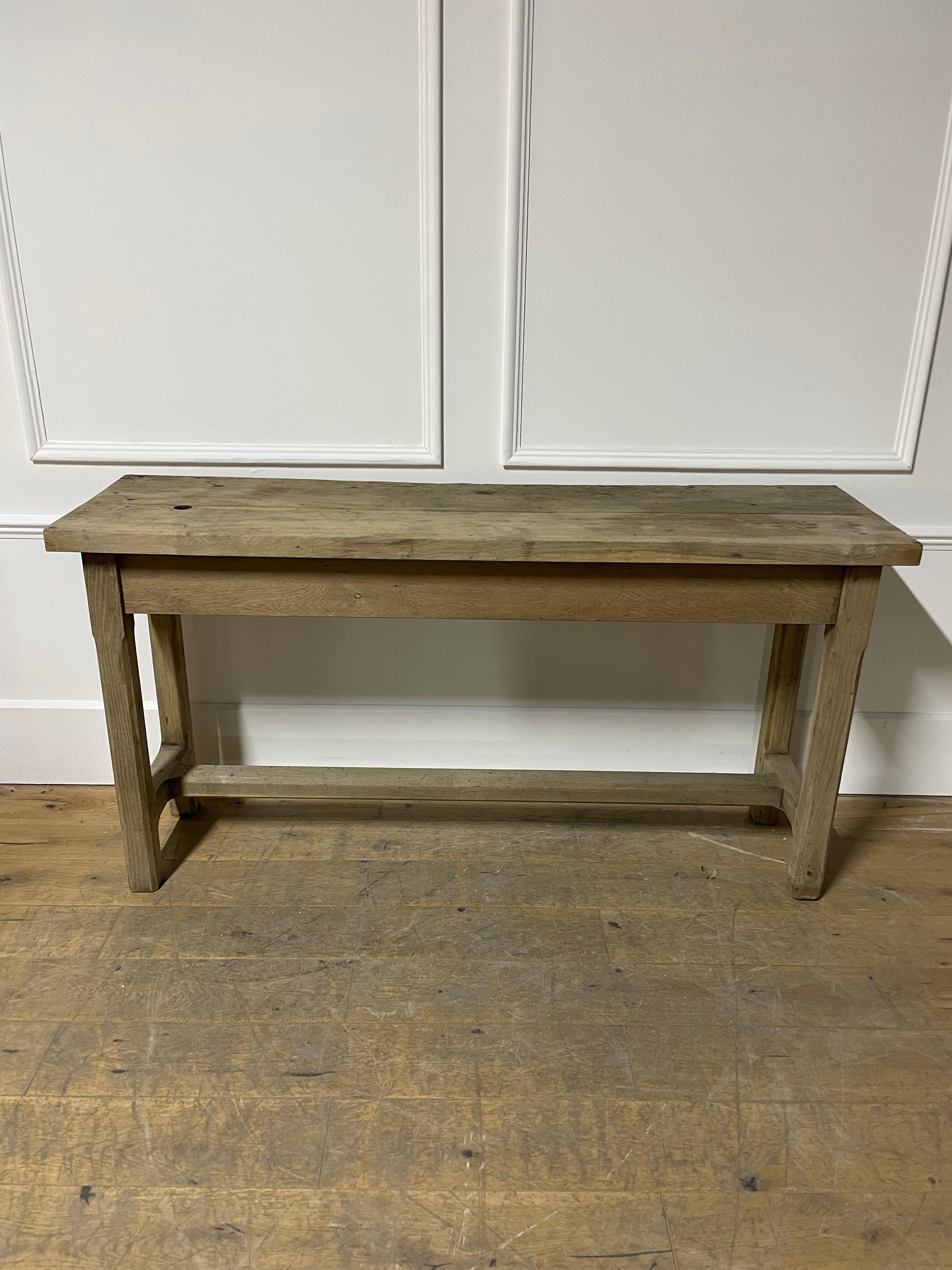 Early 20th century scrubbed oak rustic console table / serving table For Sale 11