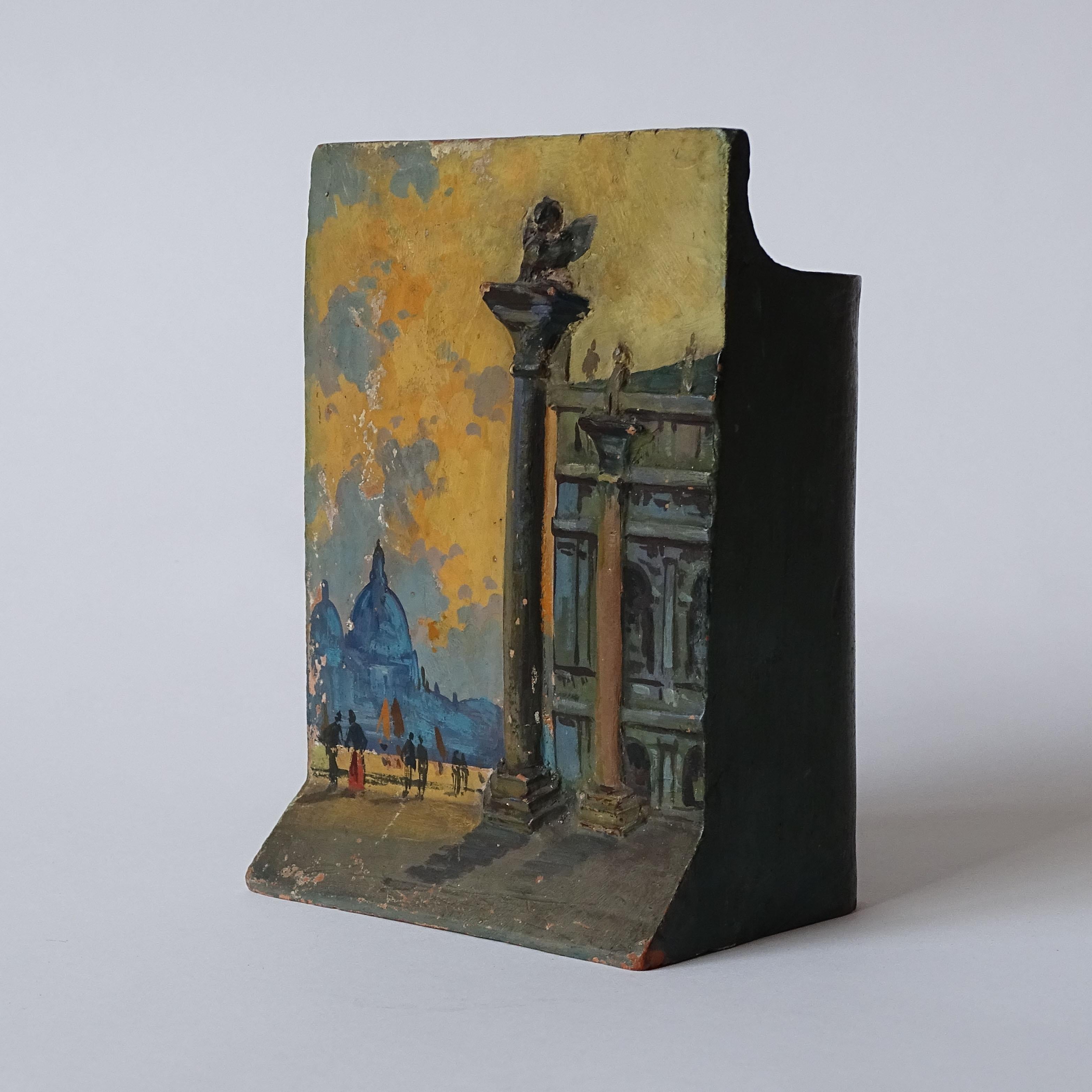 Early 20th Century Sculptural Hand Painted View of Venice Terracotta Pen Holder For Sale 1