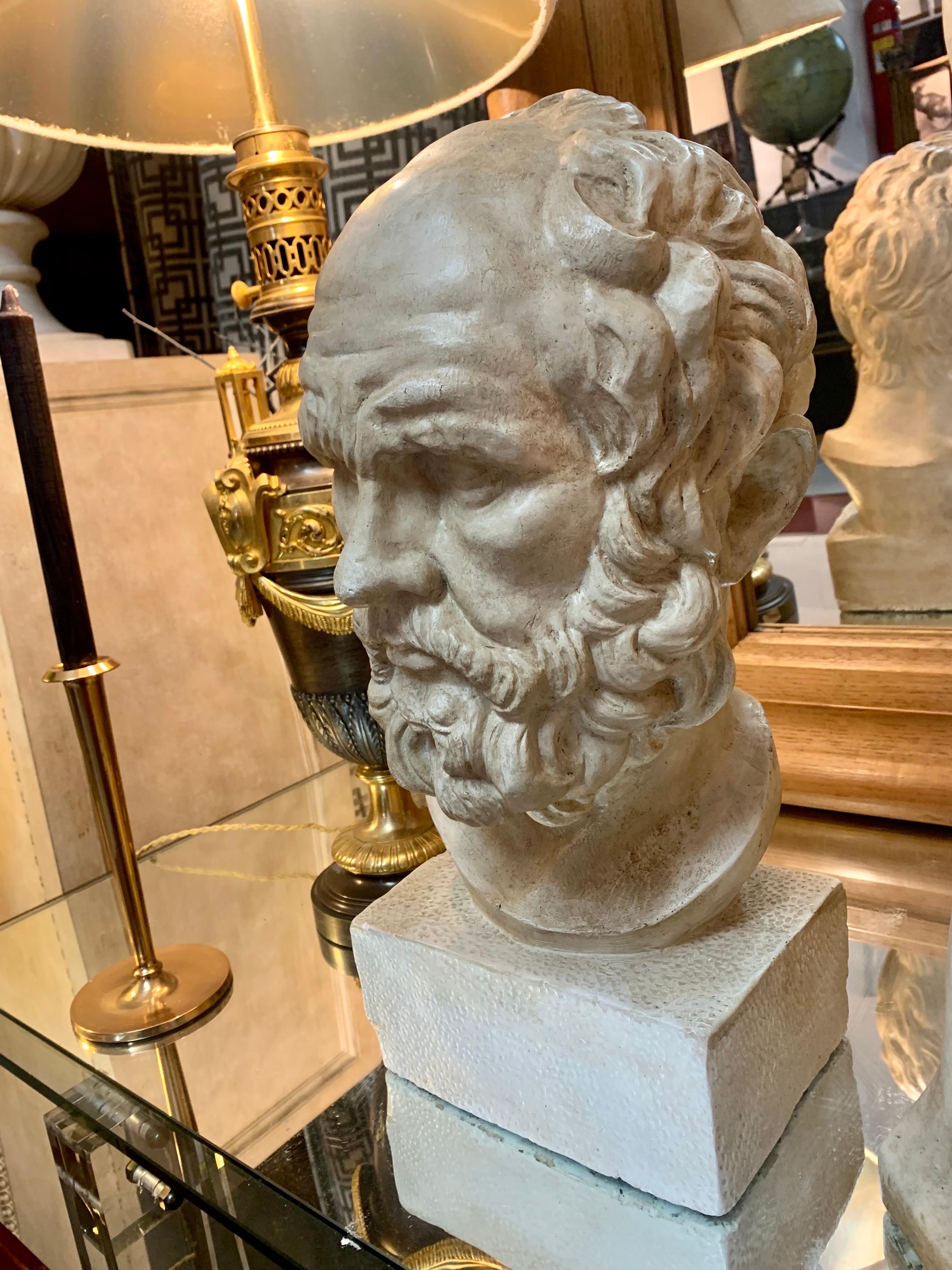 Sculpture du début du 20e siècle  Buste de Platon en plâtre en vente 2