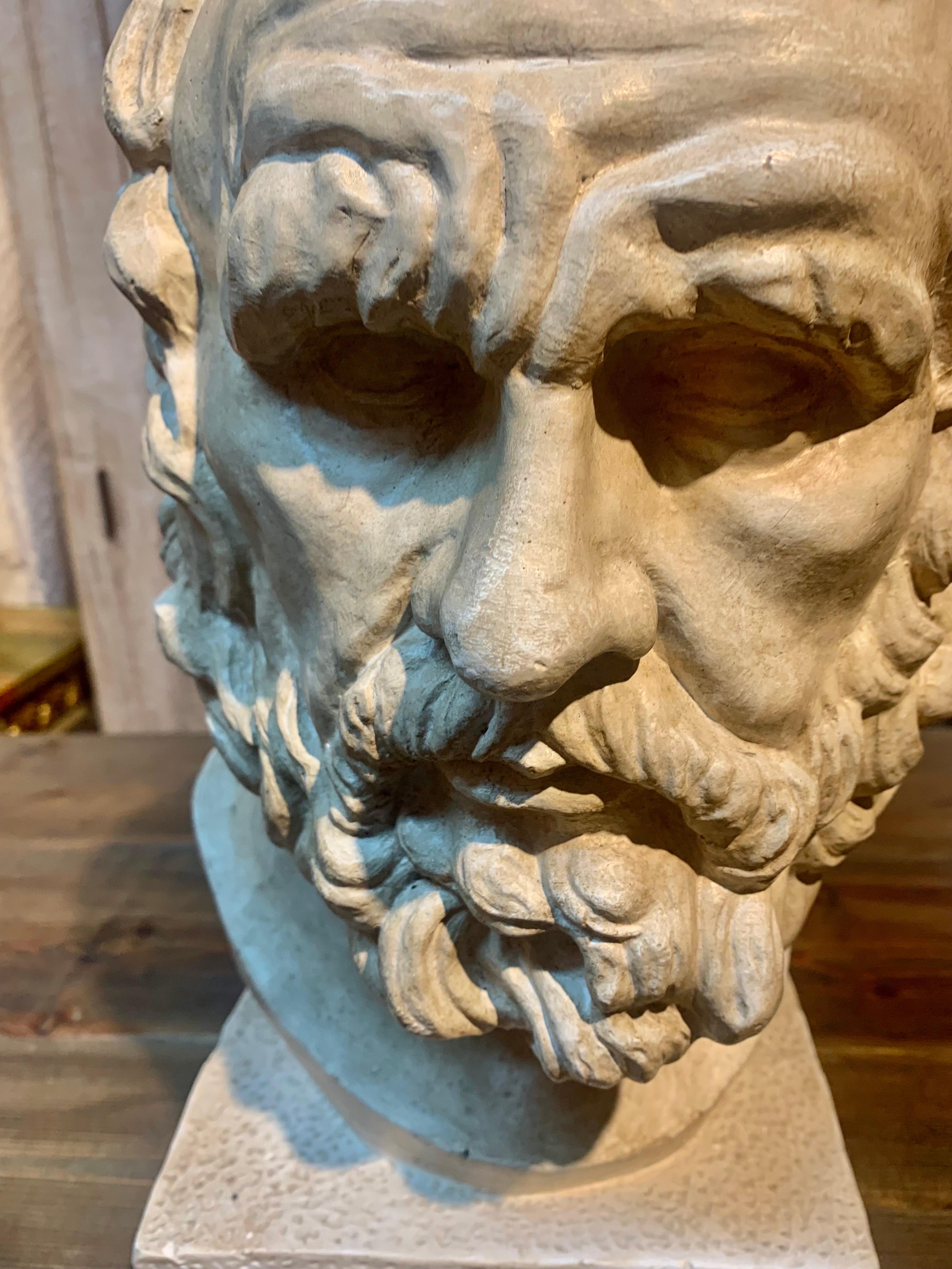 Sculpture du début du 20e siècle  Buste de Platon en plâtre en vente 4
