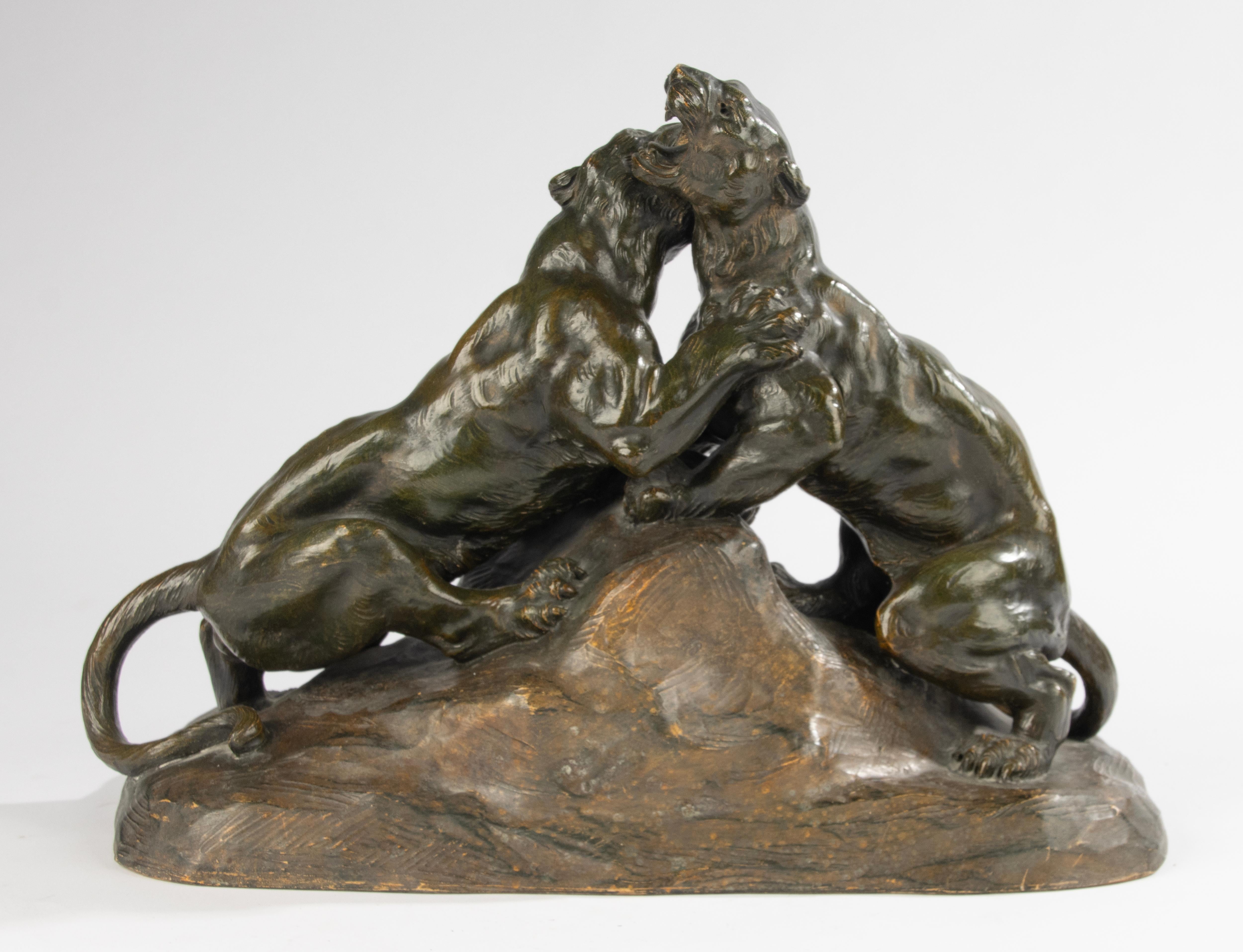 Early 20th Century Sculpture - Terracotta - Tigers For Sale 6