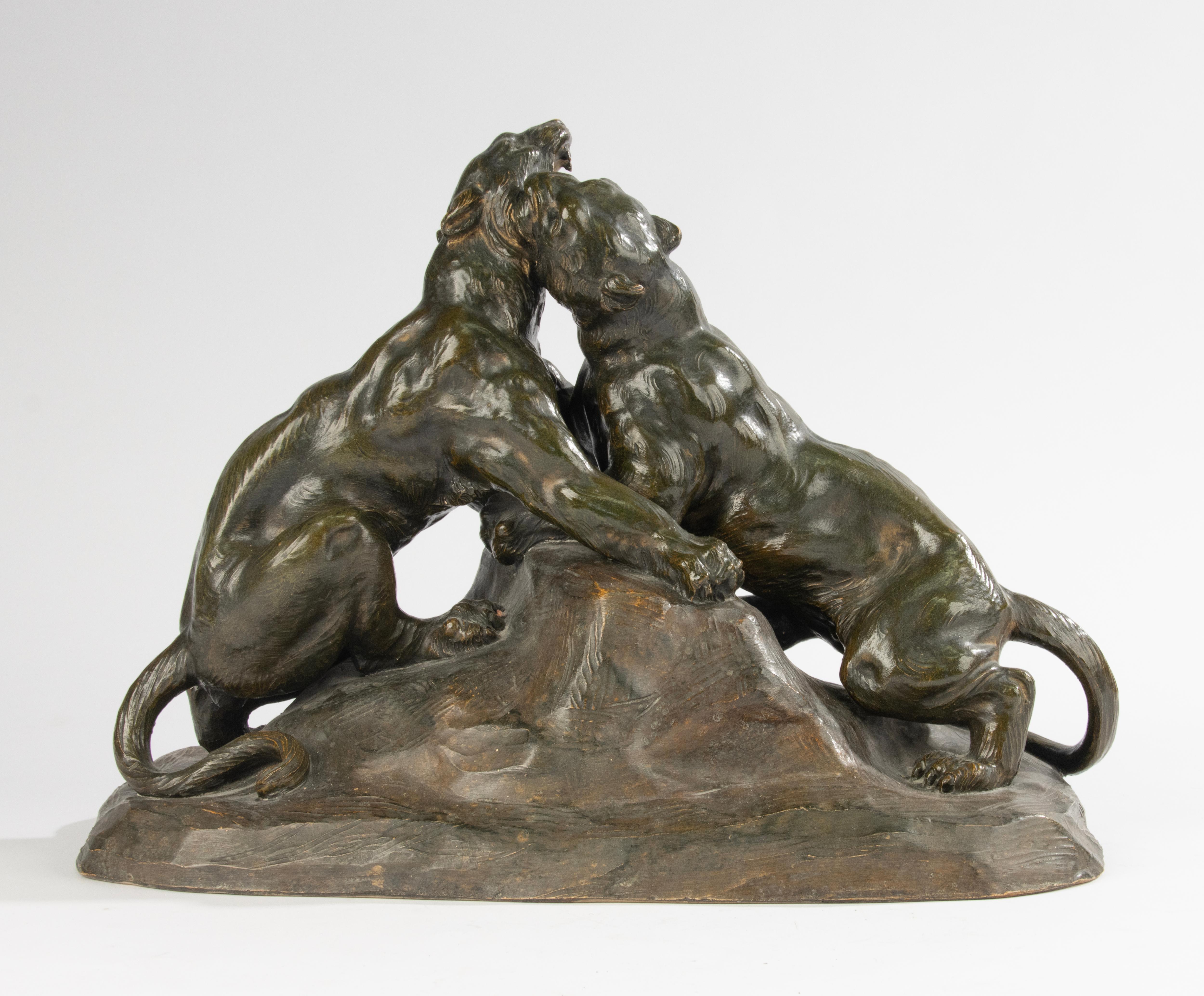 Belgian Early 20th Century Sculpture - Terracotta - Tigers For Sale