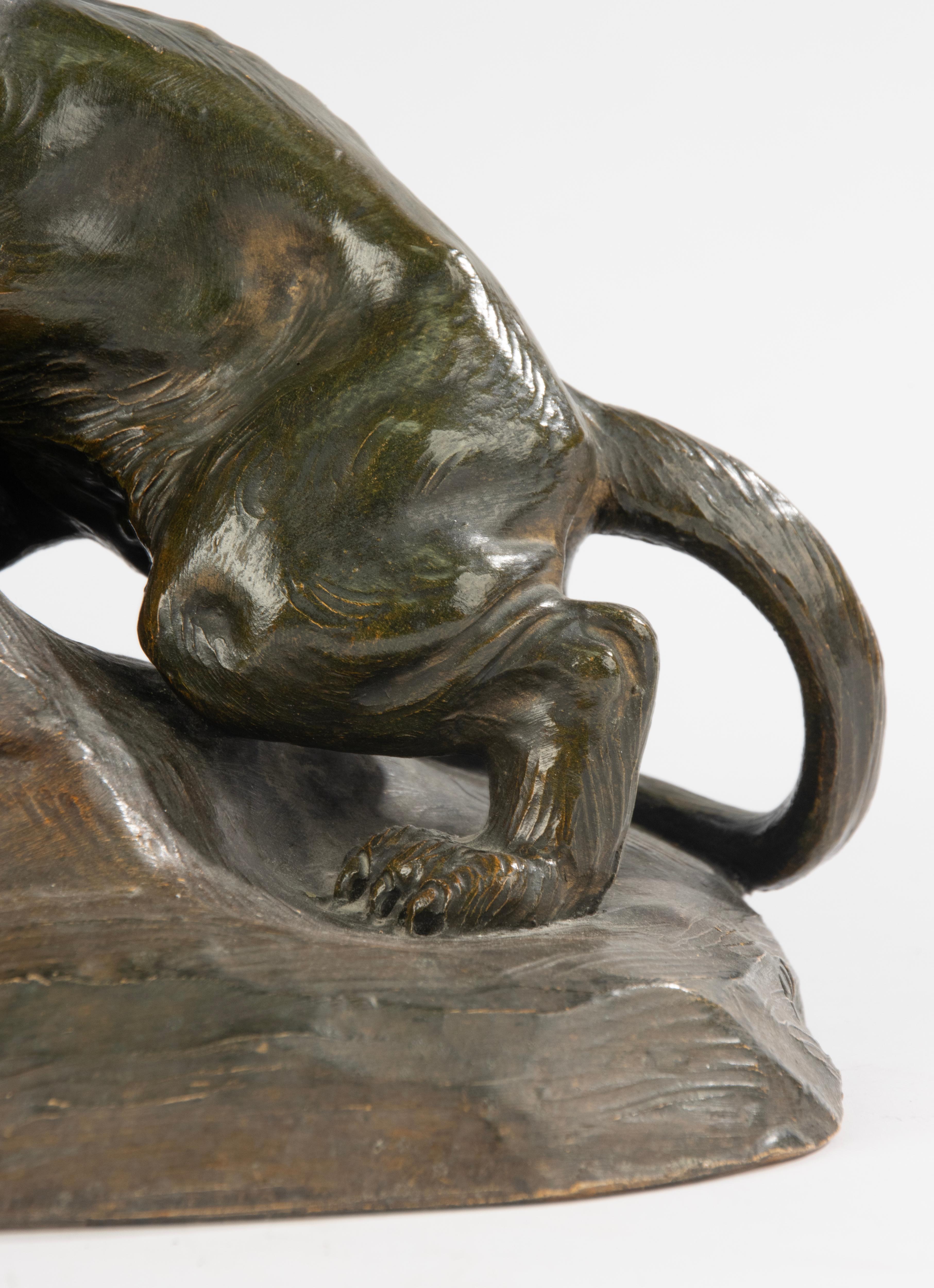 Hand-Crafted Early 20th Century Sculpture - Terracotta - Tigers For Sale