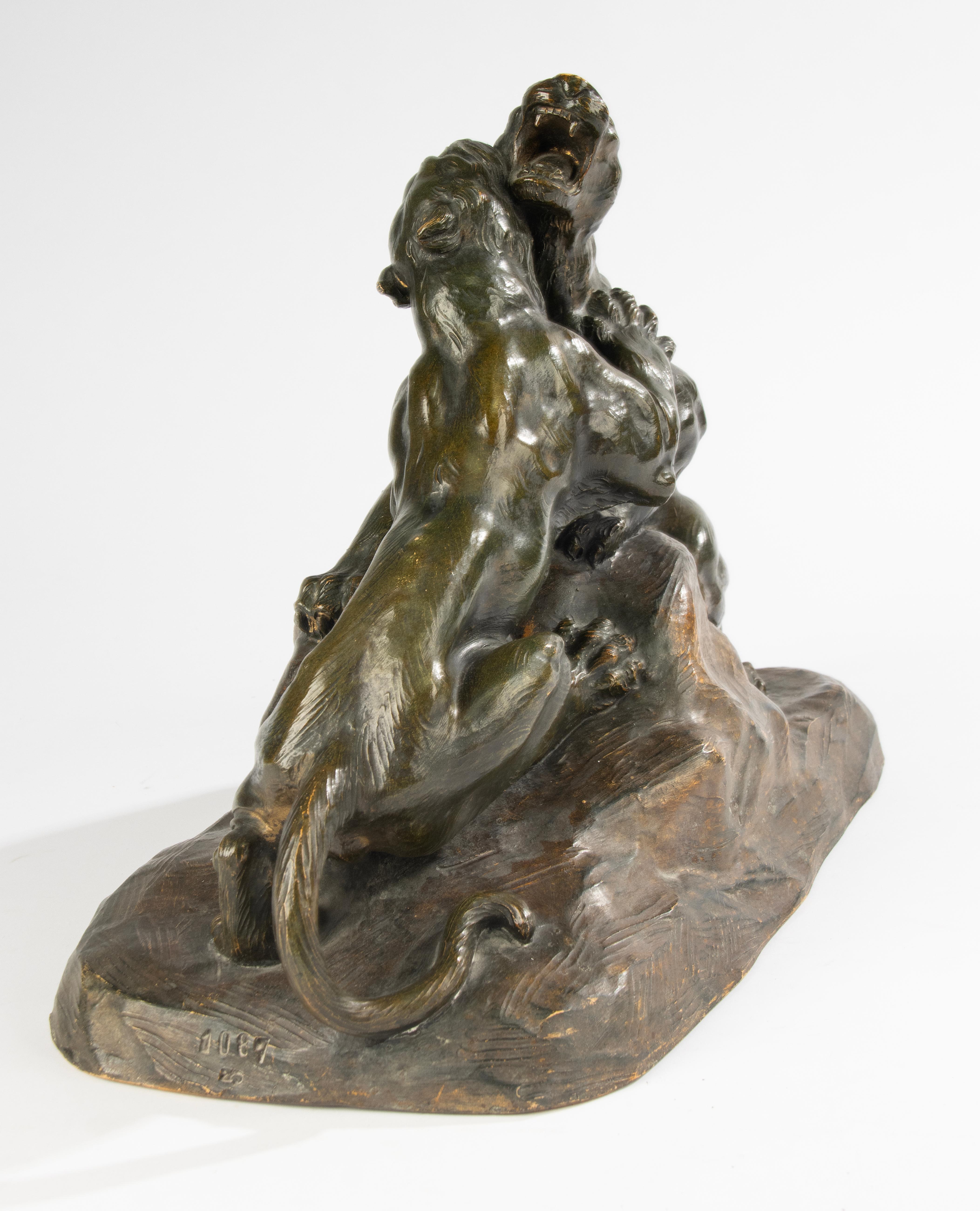 Early 20th Century Sculpture - Terracotta - Tigers For Sale 3