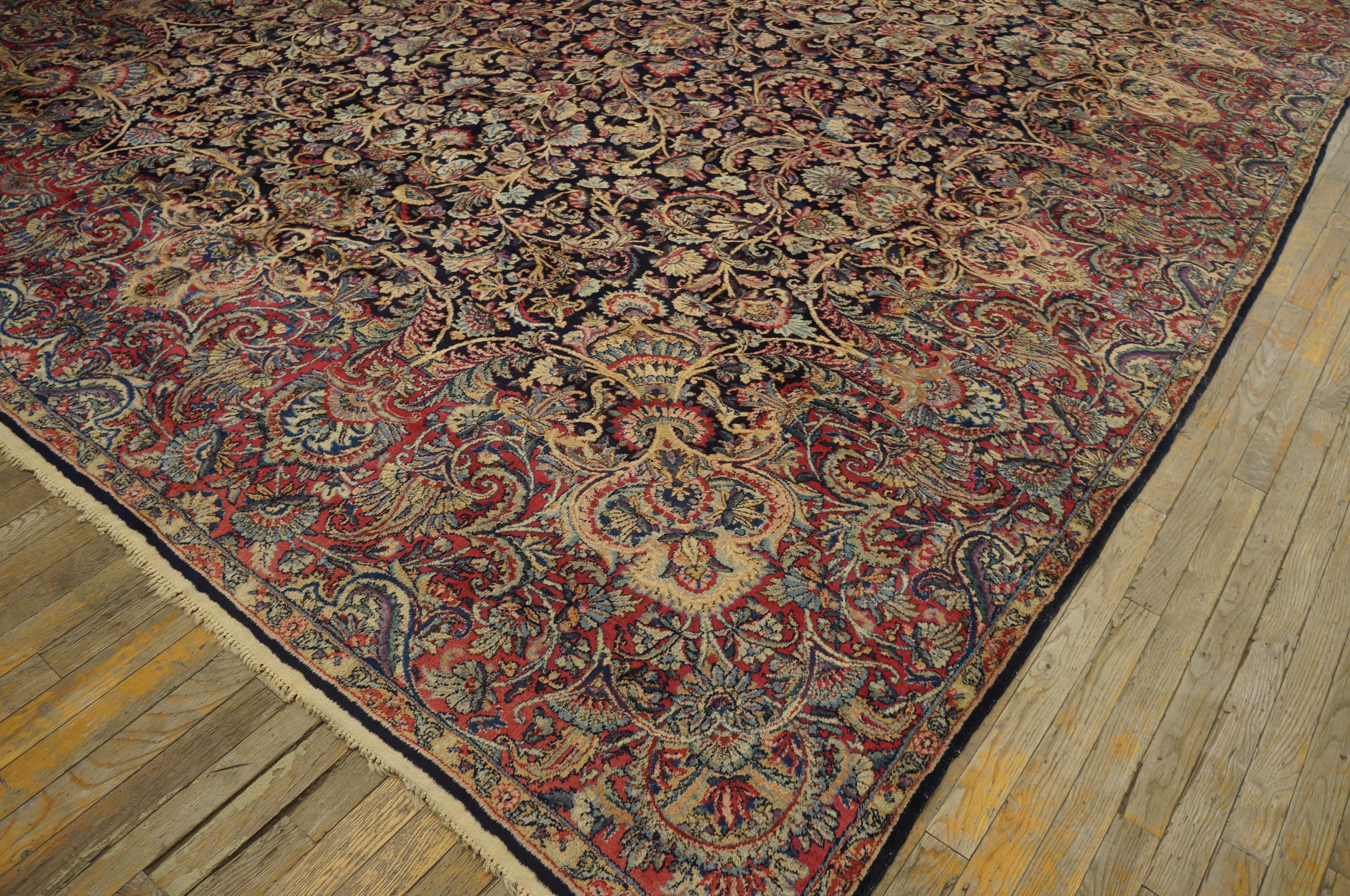 Early 20th Century S.E. Persian Kirman Carpet ( 9'10