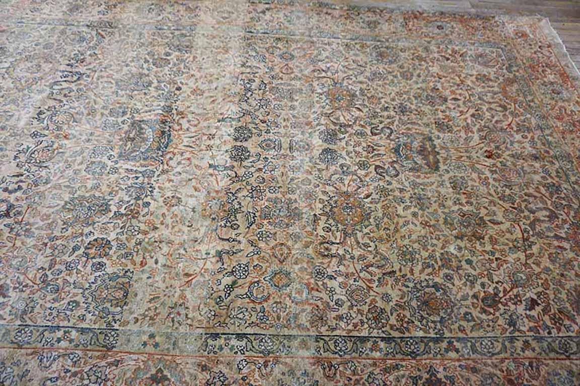 Inizio XX secolo Inizio del XX secolo S.E. Tappeto persiano Kirman in vendita