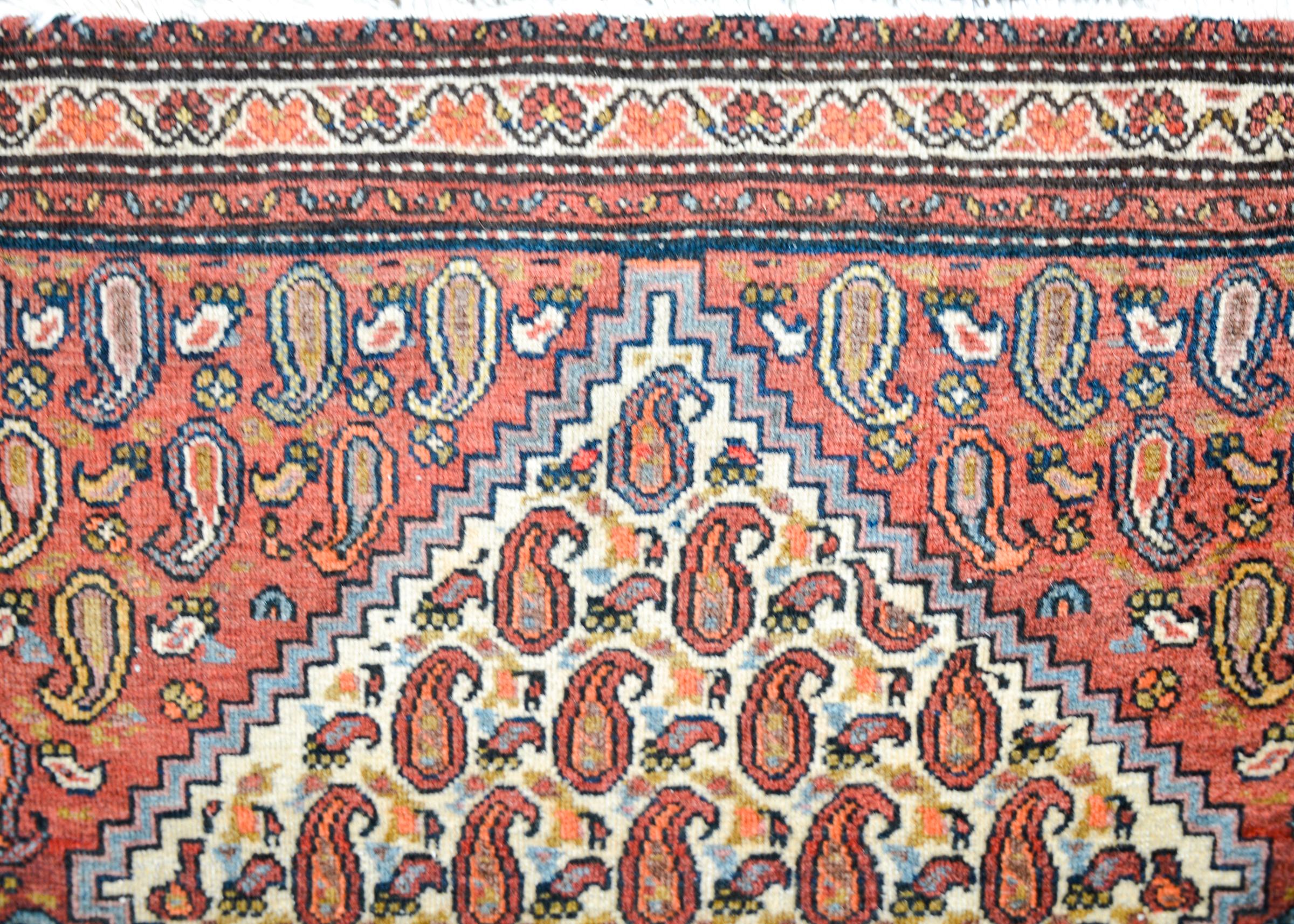 Early 20th Century Senneh Rug In Good Condition For Sale In Chicago, IL