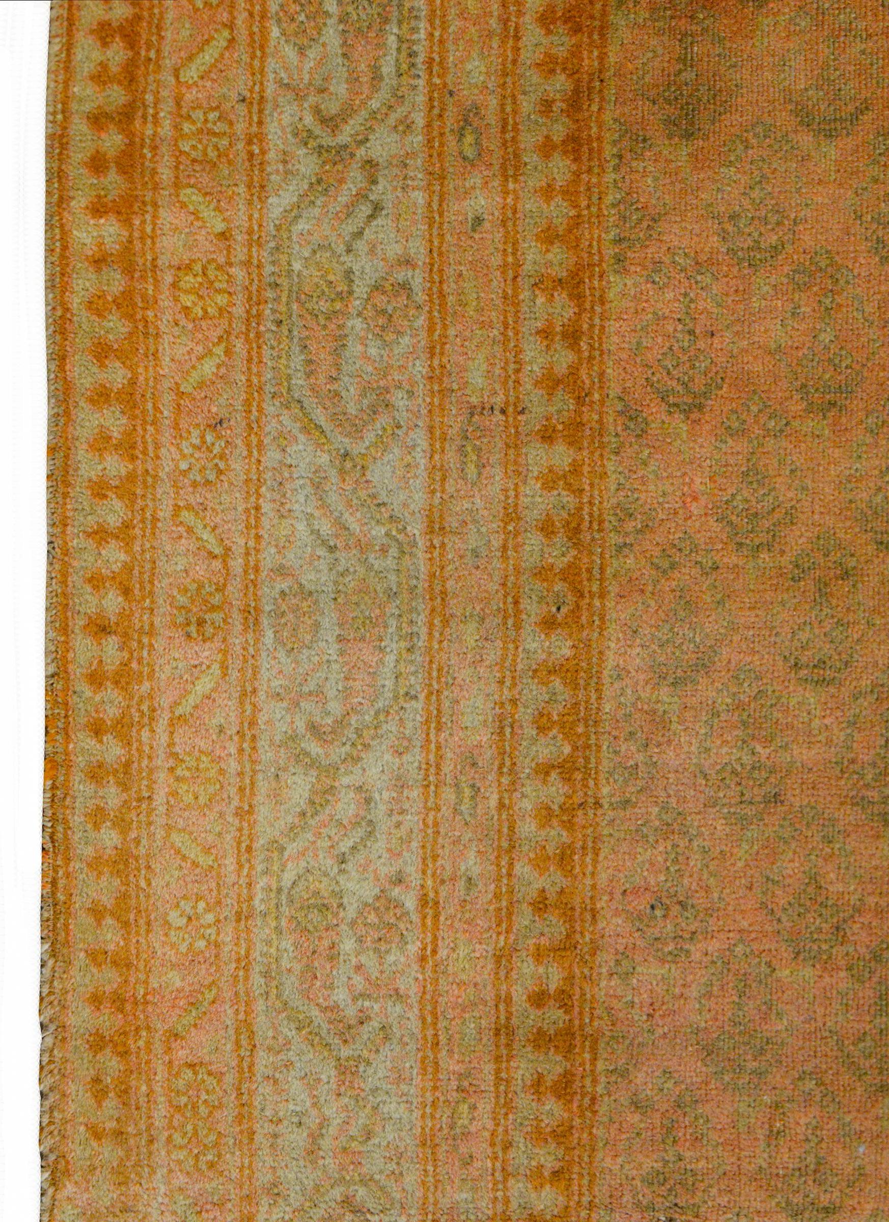 Vegetable Dyed Early 20th Century Seraband Rug For Sale