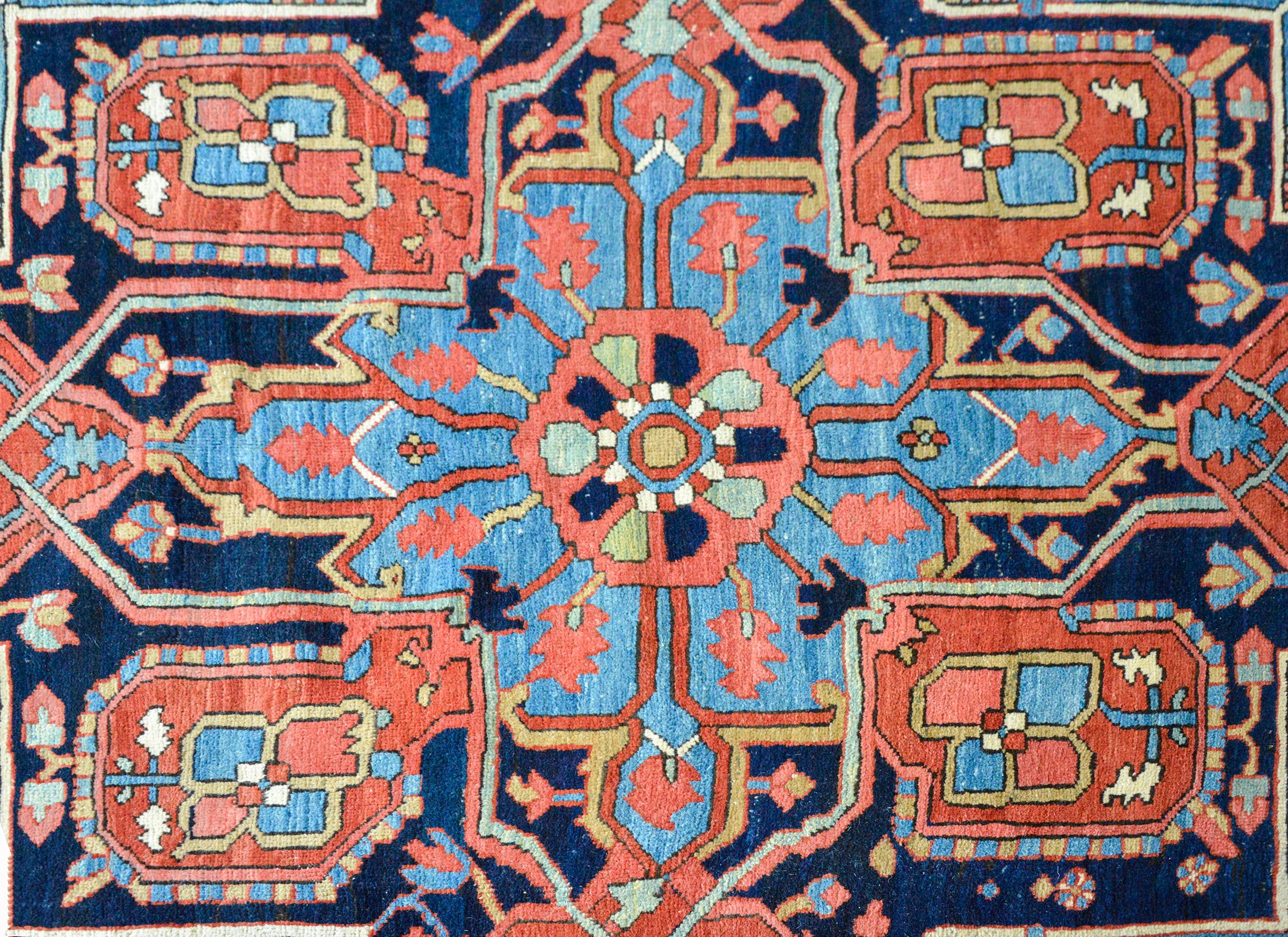 Hand-Knotted Early 20th Century Serapi Rug