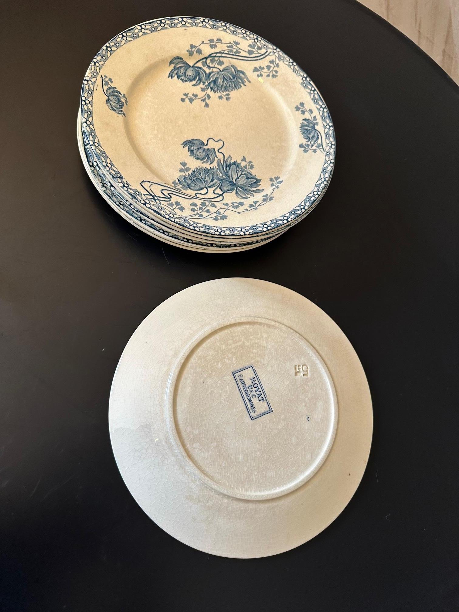 20th Century Early 20th century set of 6 French Sarreguemines Earthenware Dessert Plates For Sale