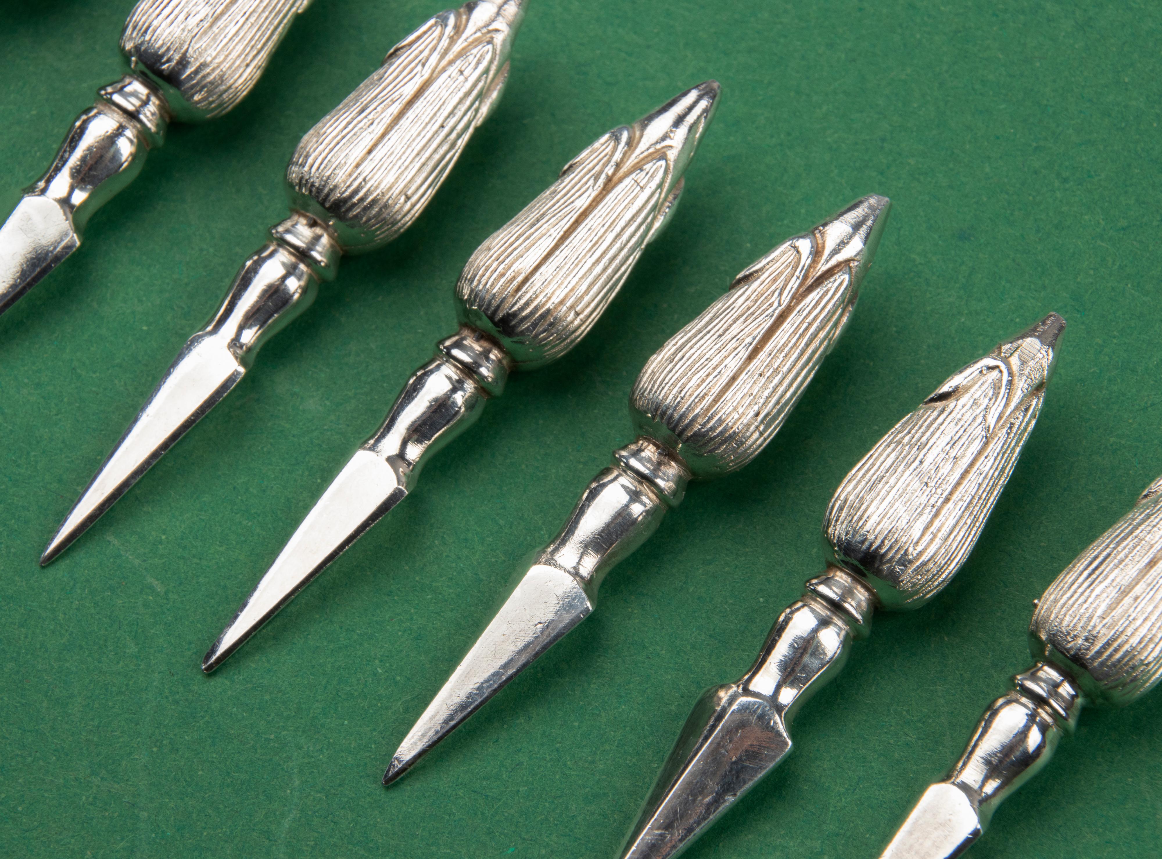 Belle Époque Early 20th Century Set of 8 Silver Plated Corn Corn Cob Holders, Mappin & Webb