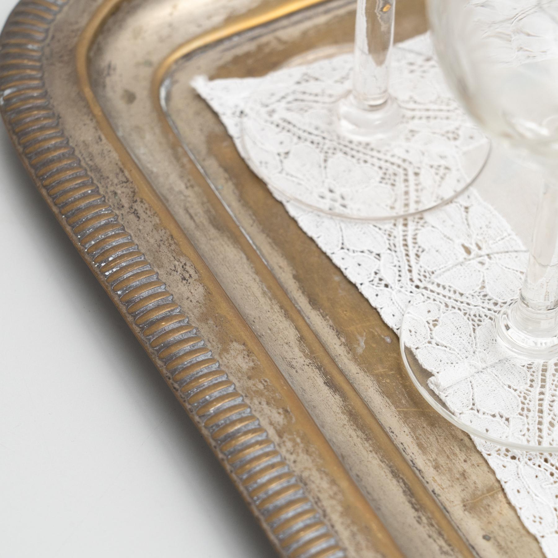 Juego de 9 copas de vino de cristal Antique French de principios del siglo XX con bandeja de latón en venta 6
