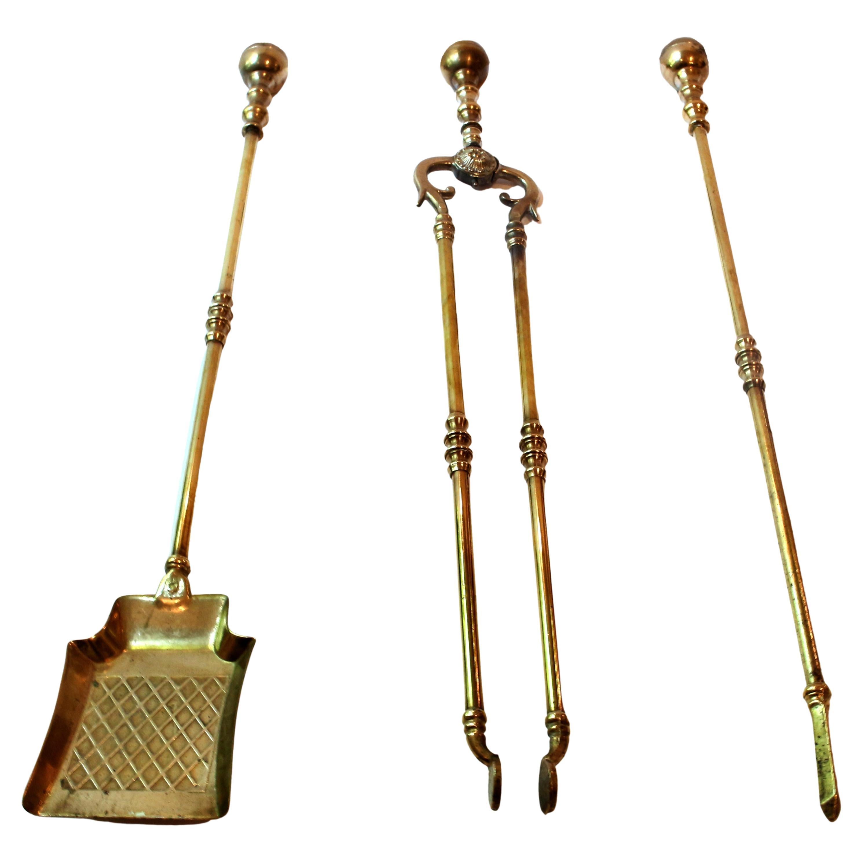 Early 20th Century Set of Brass Fire Tools For Sale