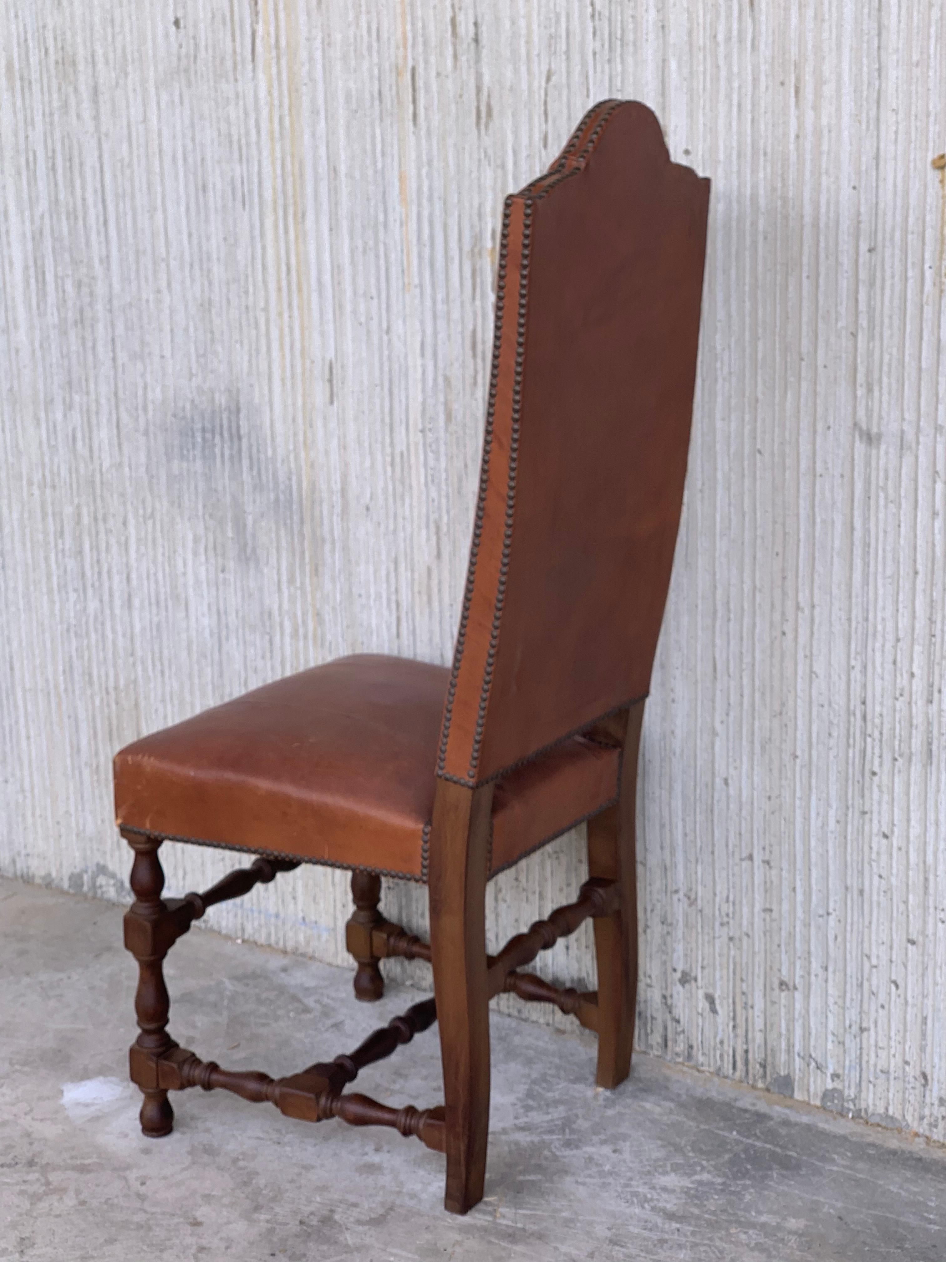 Early 20th Century Set of Dining Walnut Armchairs and Chairs with Leather 8