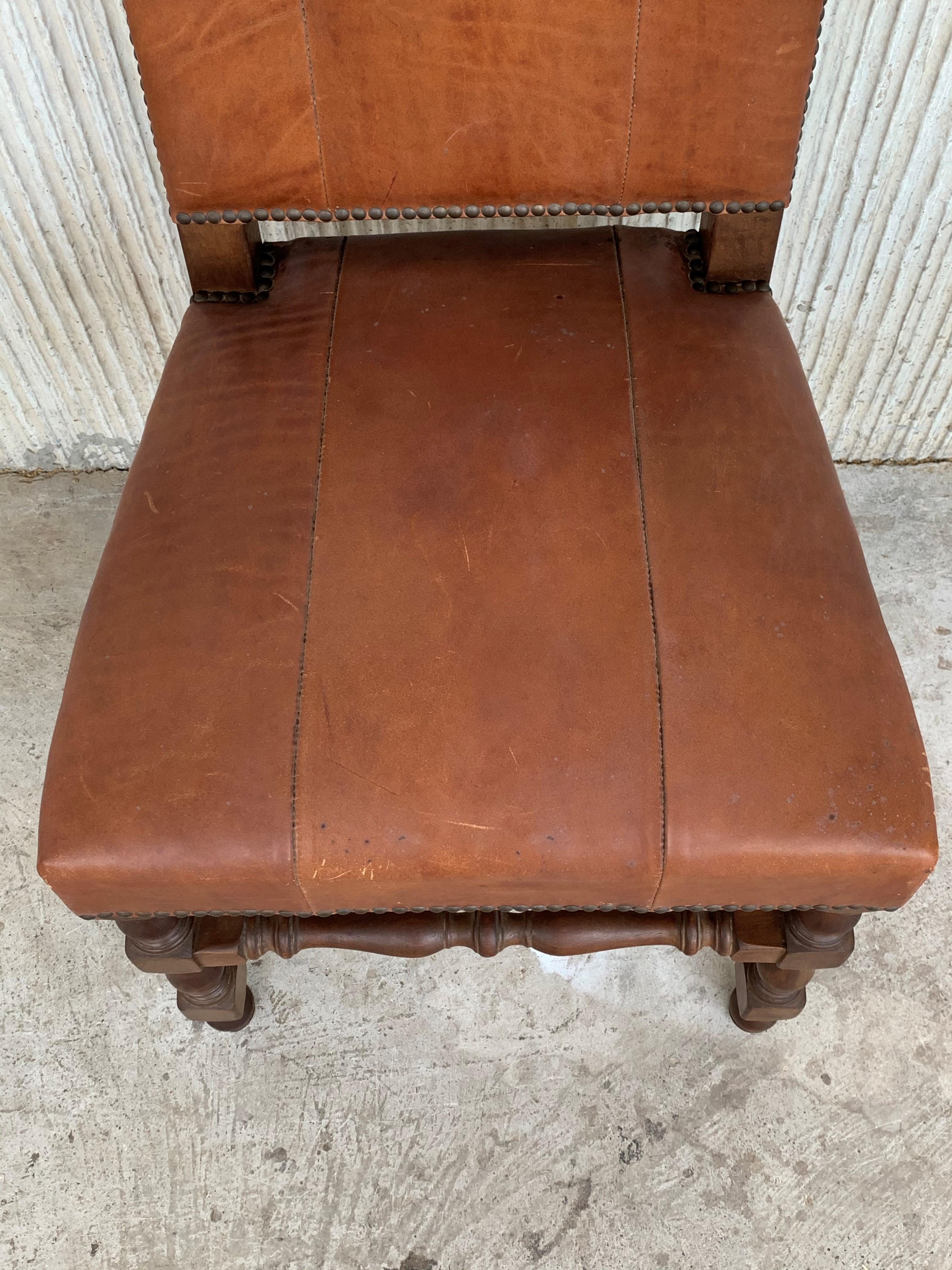 Early 20th Century Set of Dining Walnut Armchairs and Chairs with Leather 11