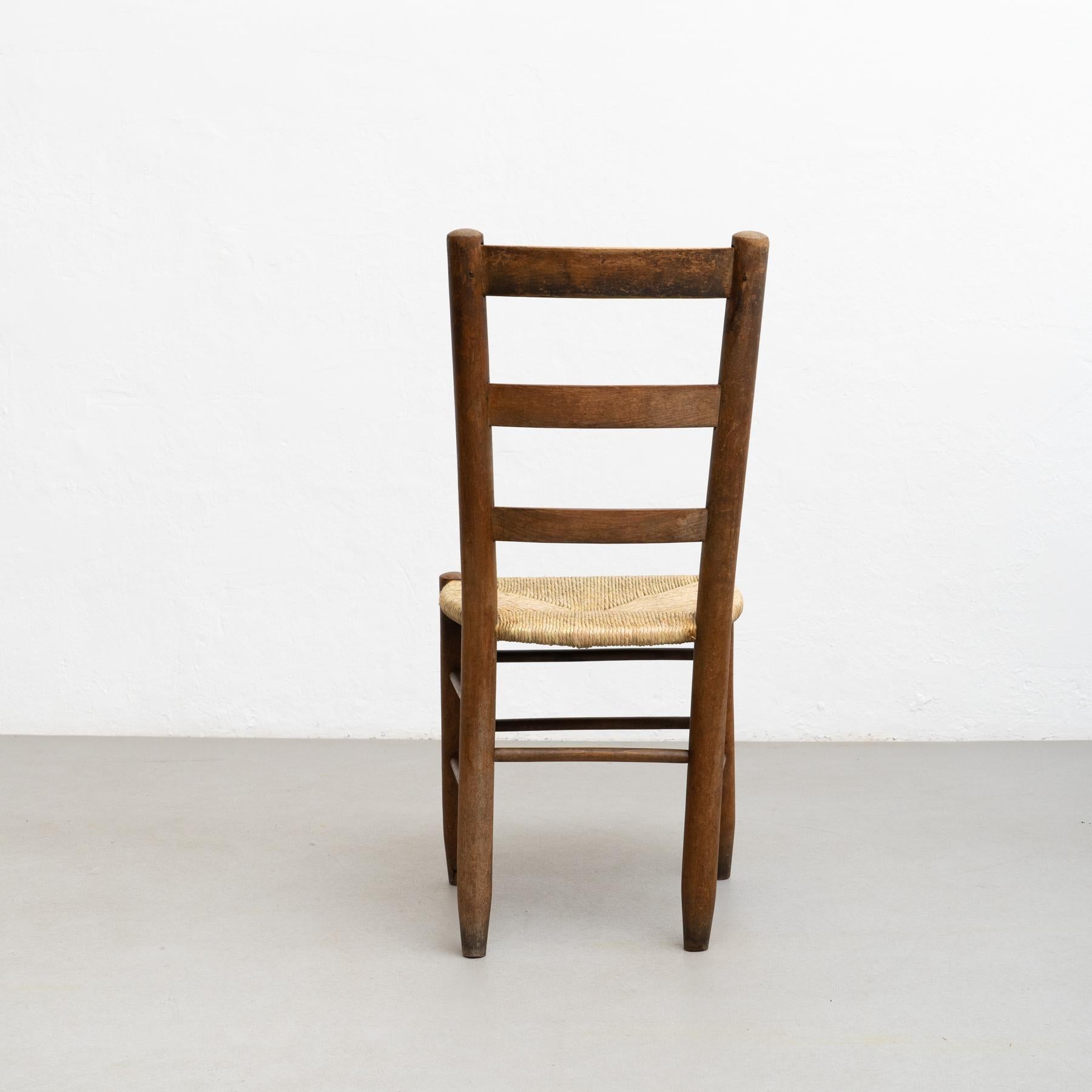 Conjunto de cuatro sillas de ratán y madera de principios del siglo XX en venta 8